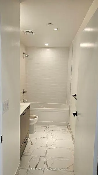 Photo 5 of Unit 609, 10 Lagerfeld Drive, Brampton, Northwest Brampton — HOMEH