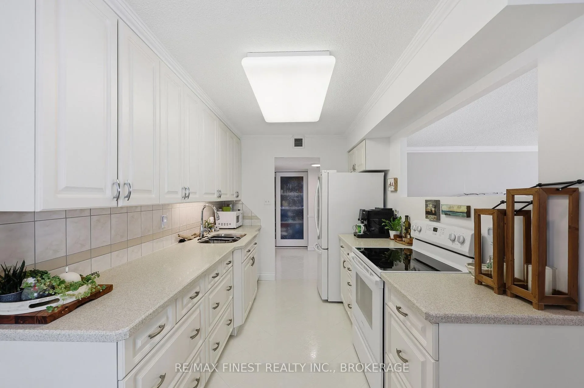 Photo 12 of Unit 608, 185 Ontario Street, Kingston, Central City East — HOMEH