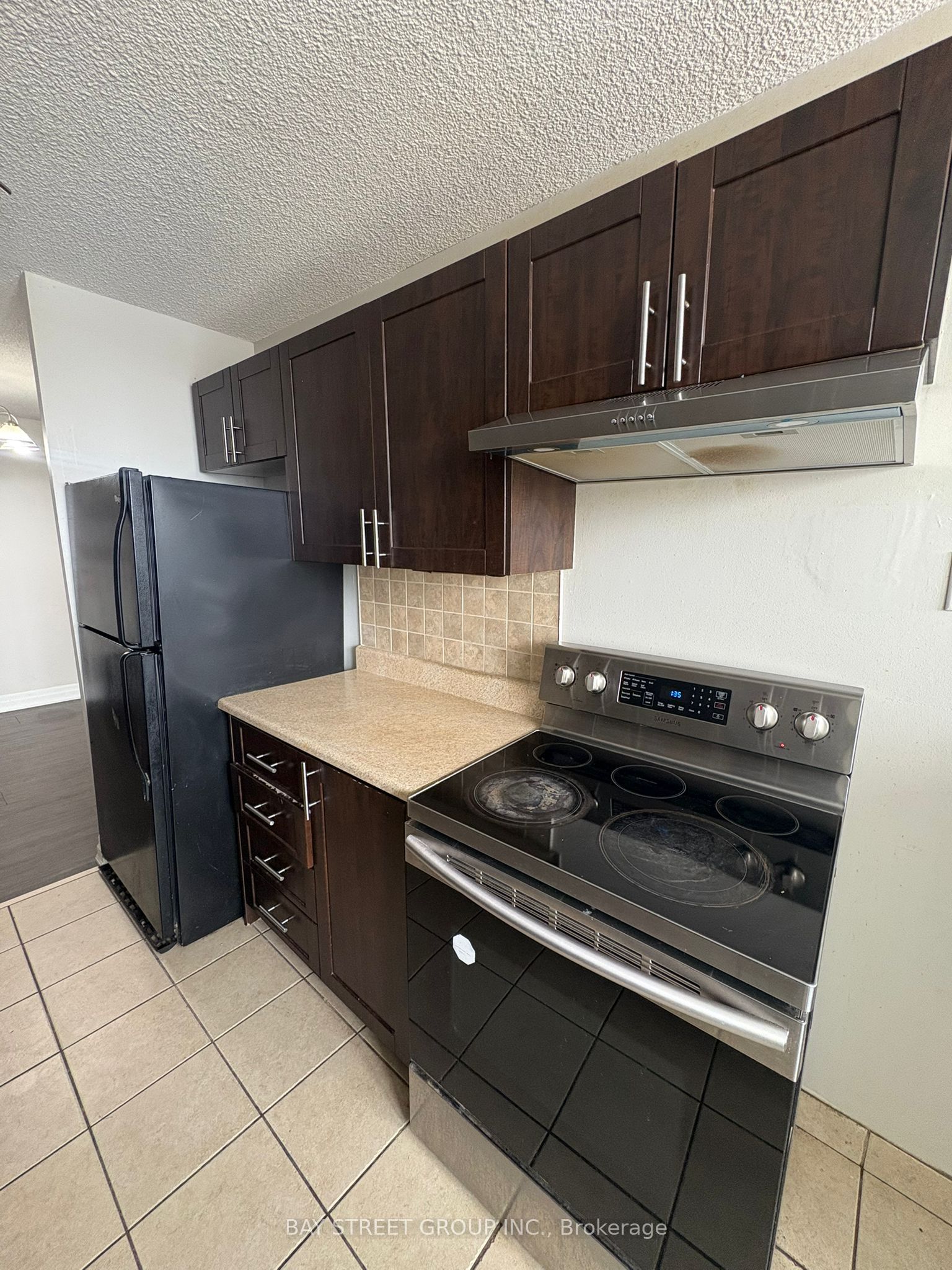 Photo 5 of Unit 804, 17 Knightsbridge Road, Brampton, Queen Street Corridor — HOMEH