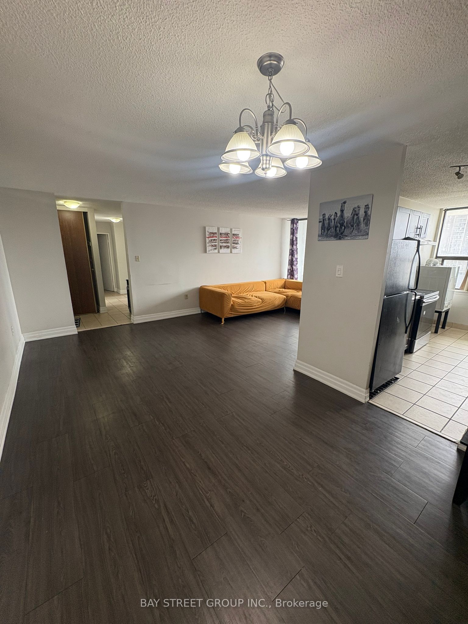 Photo 3 of Unit 804, 17 Knightsbridge Road, Brampton, Queen Street Corridor — HOMEH