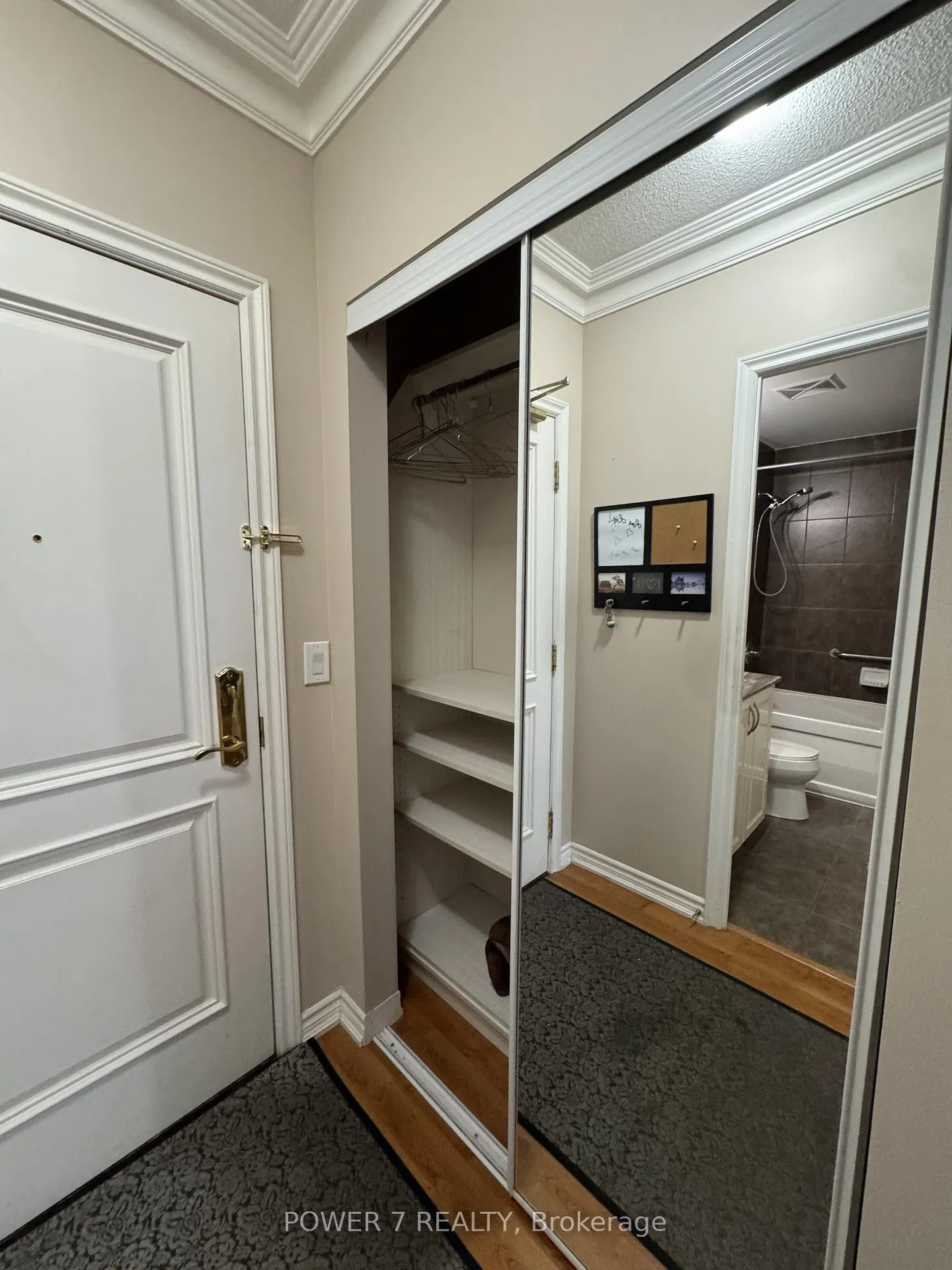 Photo 2 of Unit 1615, 9235 Jane Street, Vaughan, Maple — HOMEH