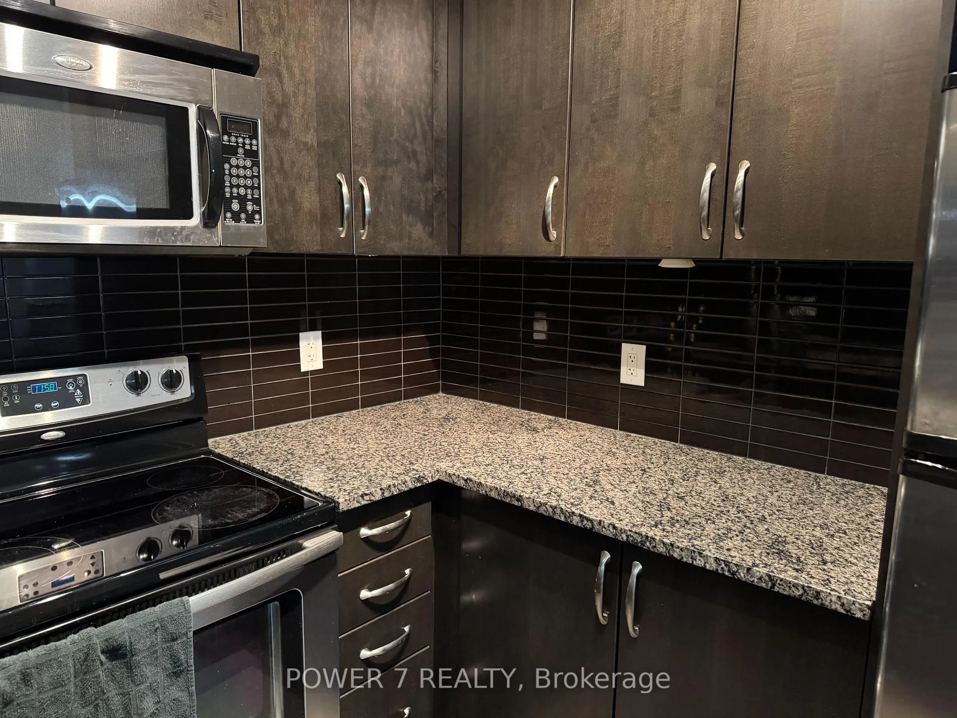 Photo 7 of Unit 1615, 9235 Jane Street, Vaughan, Maple — HOMEH