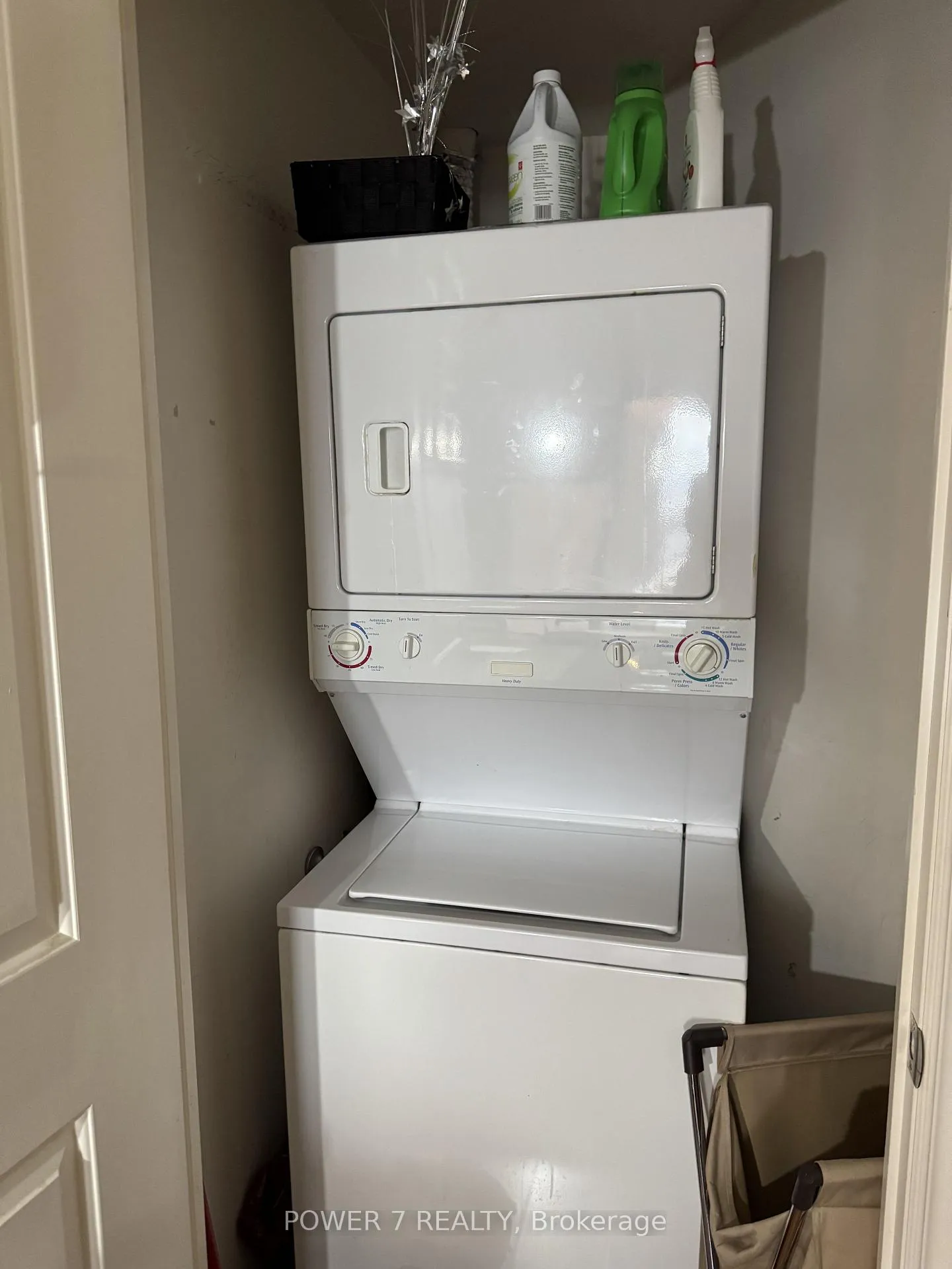 Photo 21 of Unit 1615, 9235 Jane Street, Vaughan, Maple — HOMEH