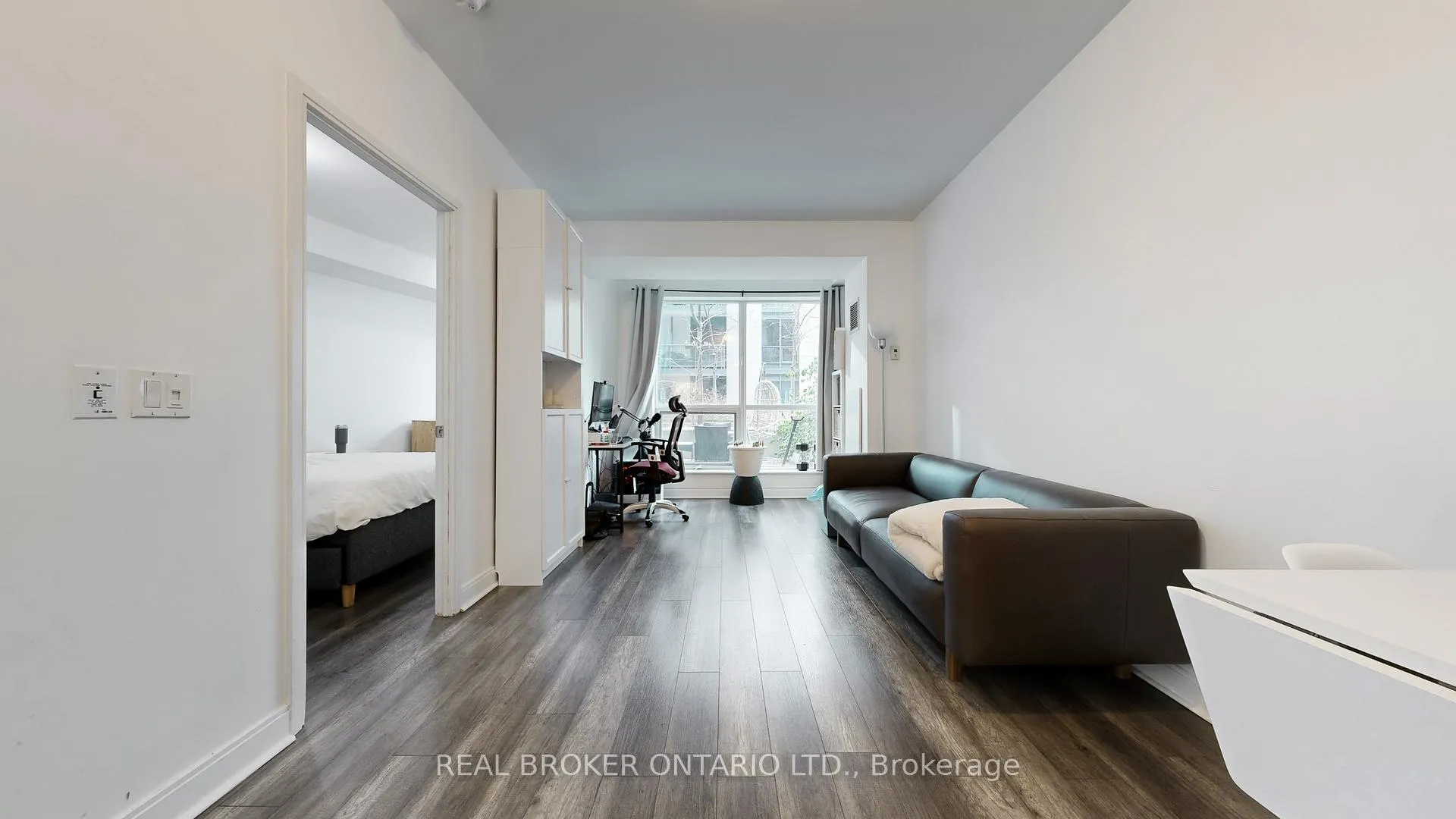 Photo 2 of Unit 313, 38 The Esplanade, Toronto, Waterfront Communities — HOMEH