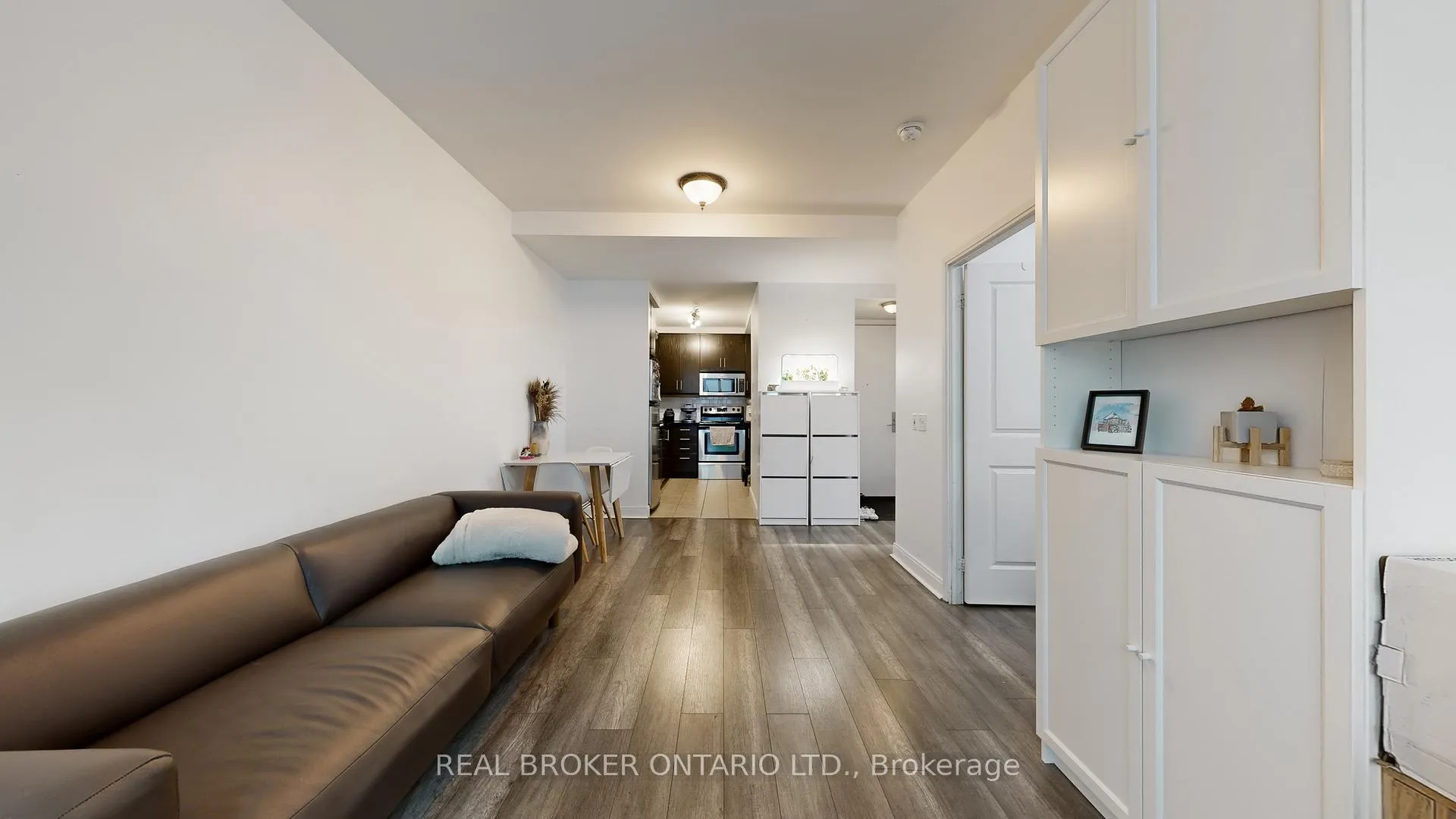 Photo 3 of Unit 313, 38 The Esplanade, Toronto, Waterfront Communities — HOMEH