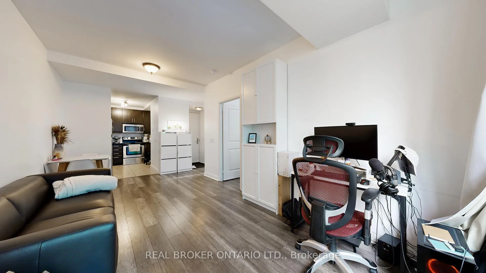 Photo 7 of Unit 313, 38 The Esplanade, Toronto, Waterfront Communities — HOMEH