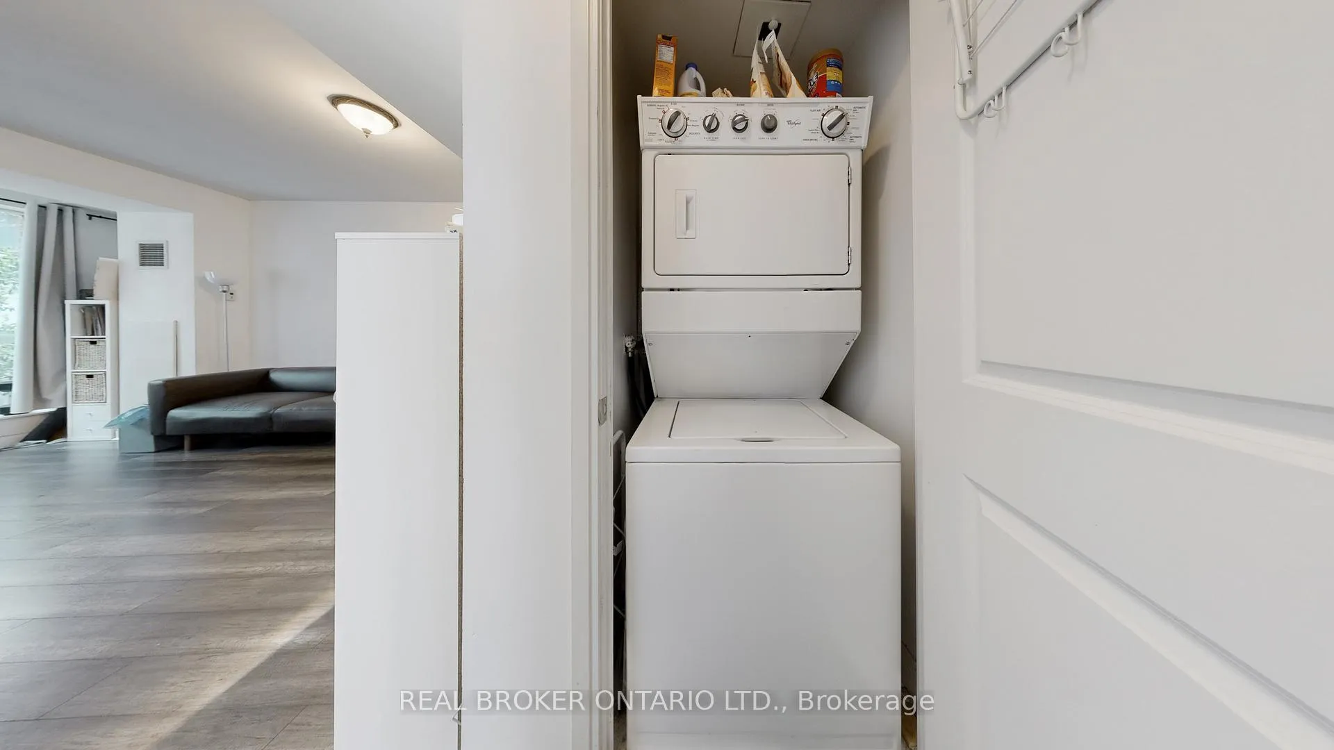 Photo 14 of Unit 313, 38 The Esplanade, Toronto, Waterfront Communities — HOMEH