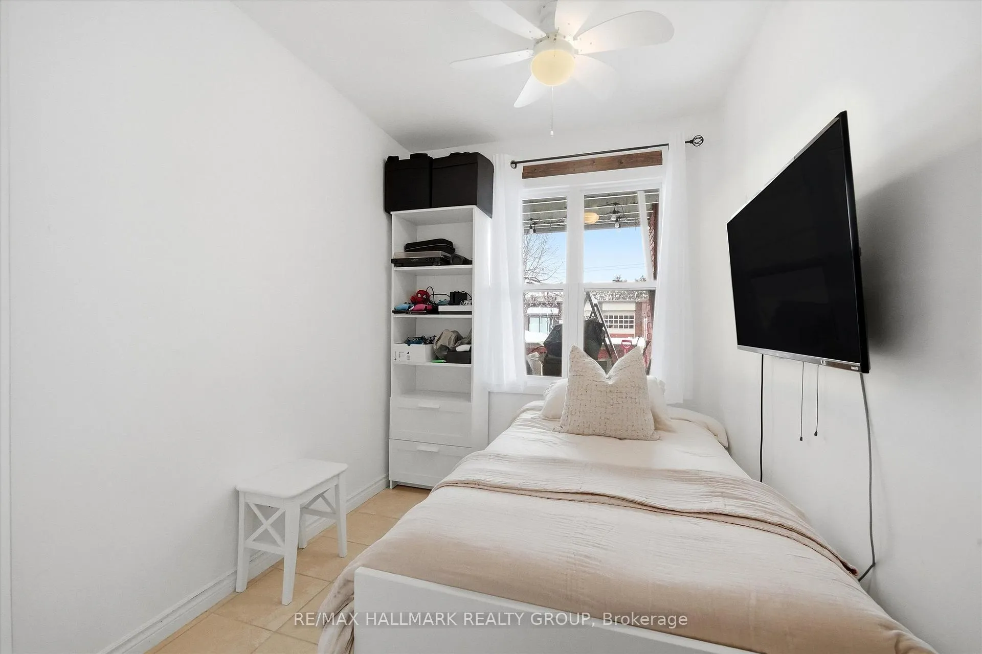 Photo 16 of Unit 113, 1099 Cadboro Road, Ottawa, Carson Grove — HOMEH