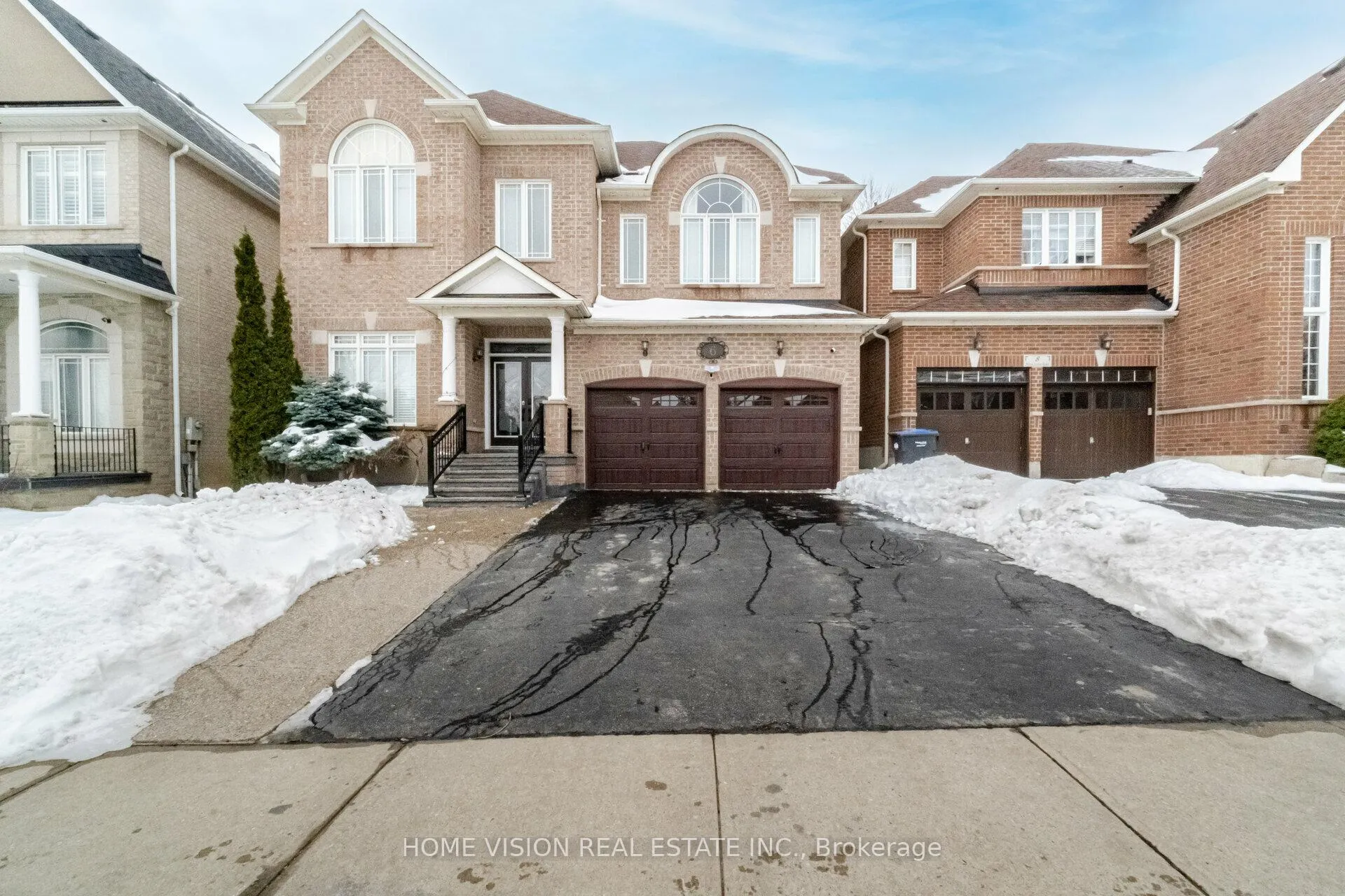 Photo 2 of Unit Bsmt, 6 Nova Scotia Road W, Brampton, Bram West — HOMEH