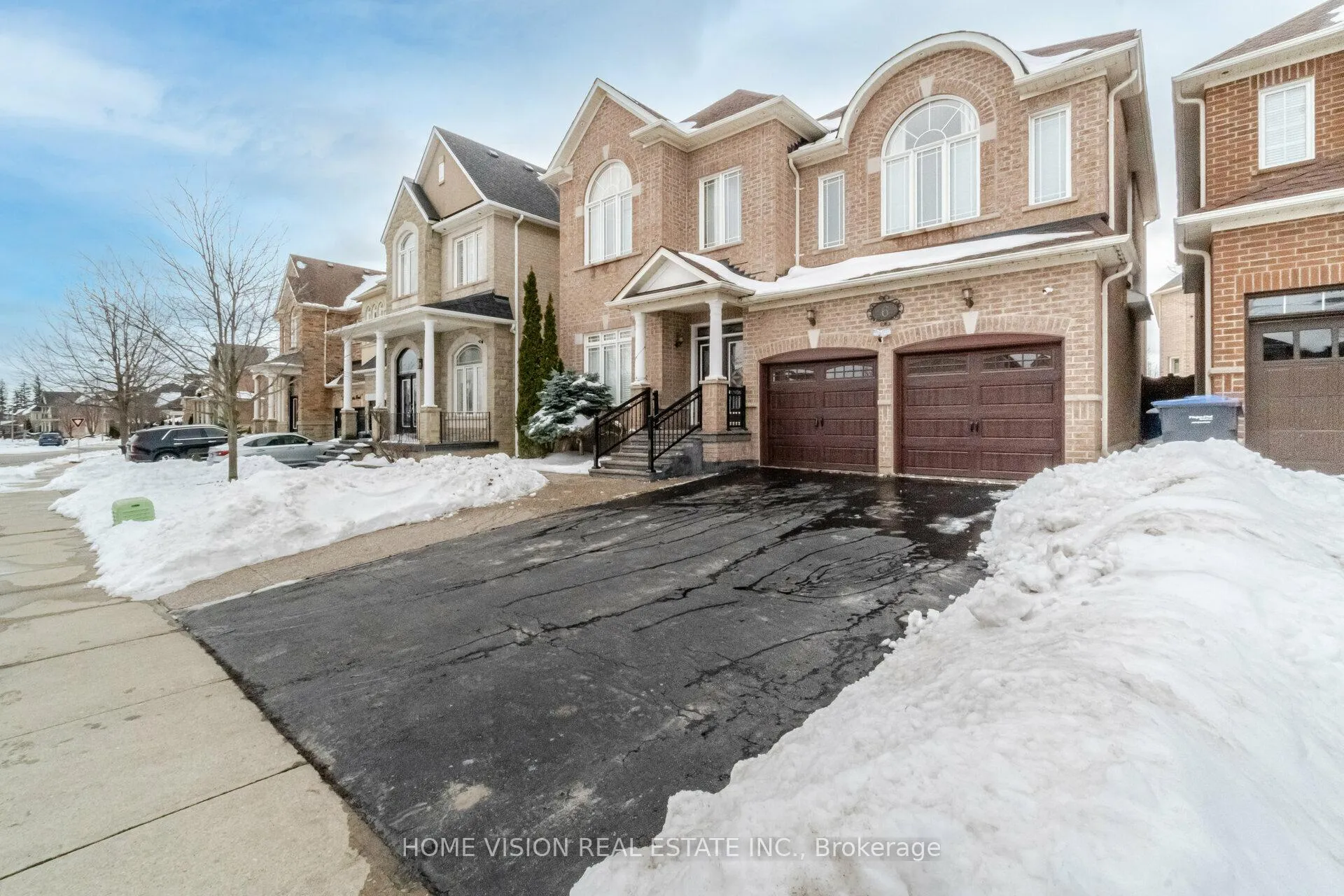 Photo 3 of Unit Bsmt, 6 Nova Scotia Road W, Brampton, Bram West — HOMEH