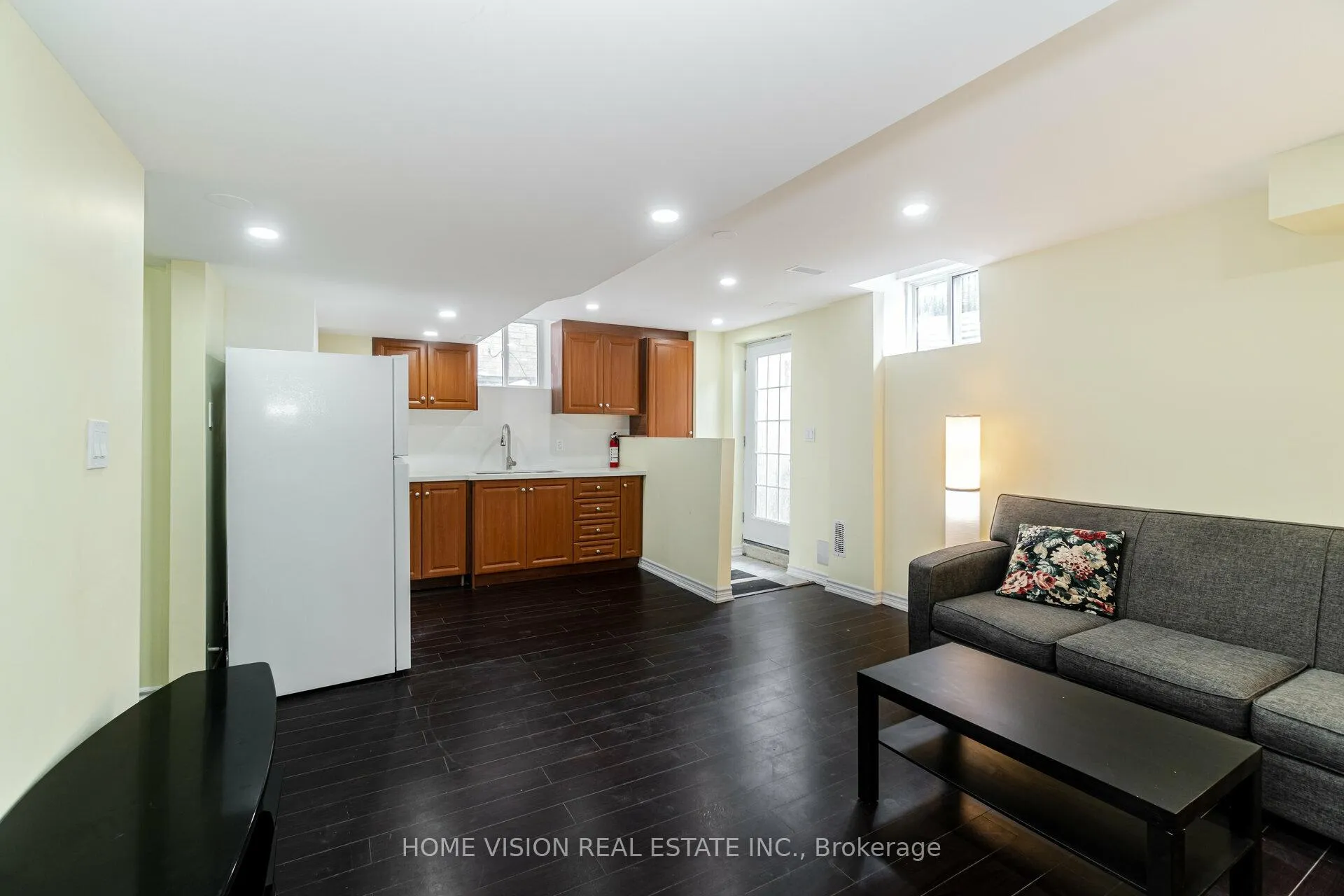 Photo 6 of Unit Bsmt, 6 Nova Scotia Road W, Brampton, Bram West — HOMEH
