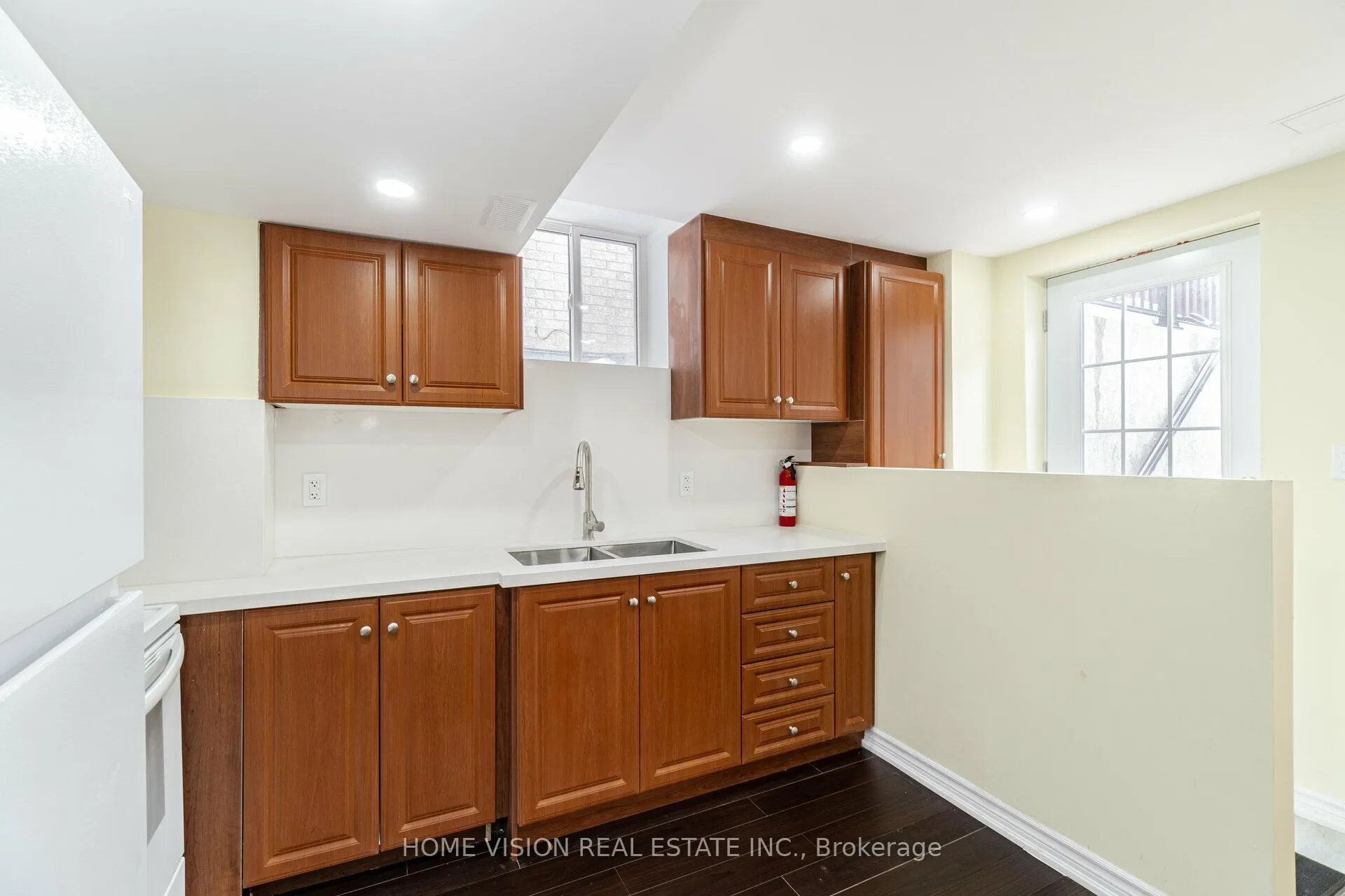 Photo 9 of Unit Bsmt, 6 Nova Scotia Road W, Brampton, Bram West — HOMEH