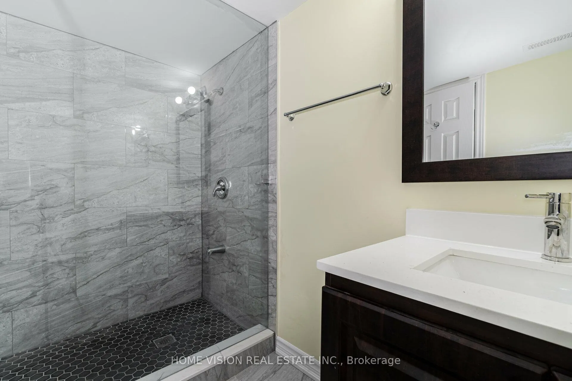 Photo 13 of Unit Bsmt, 6 Nova Scotia Road W, Brampton, Bram West — HOMEH