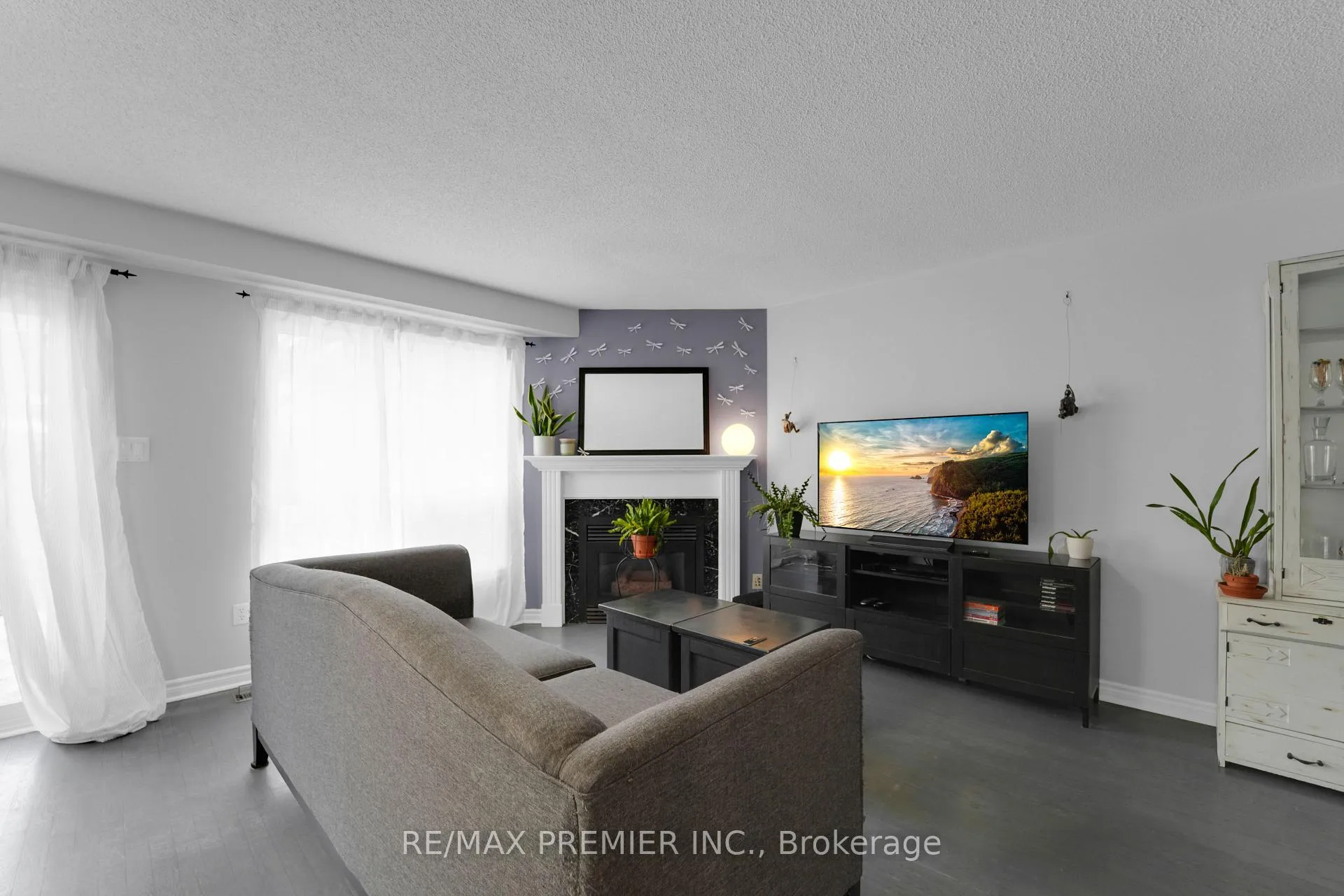 Photo 12 of 15 Michelle Drive, Vaughan, East Woodbridge — HOMEH