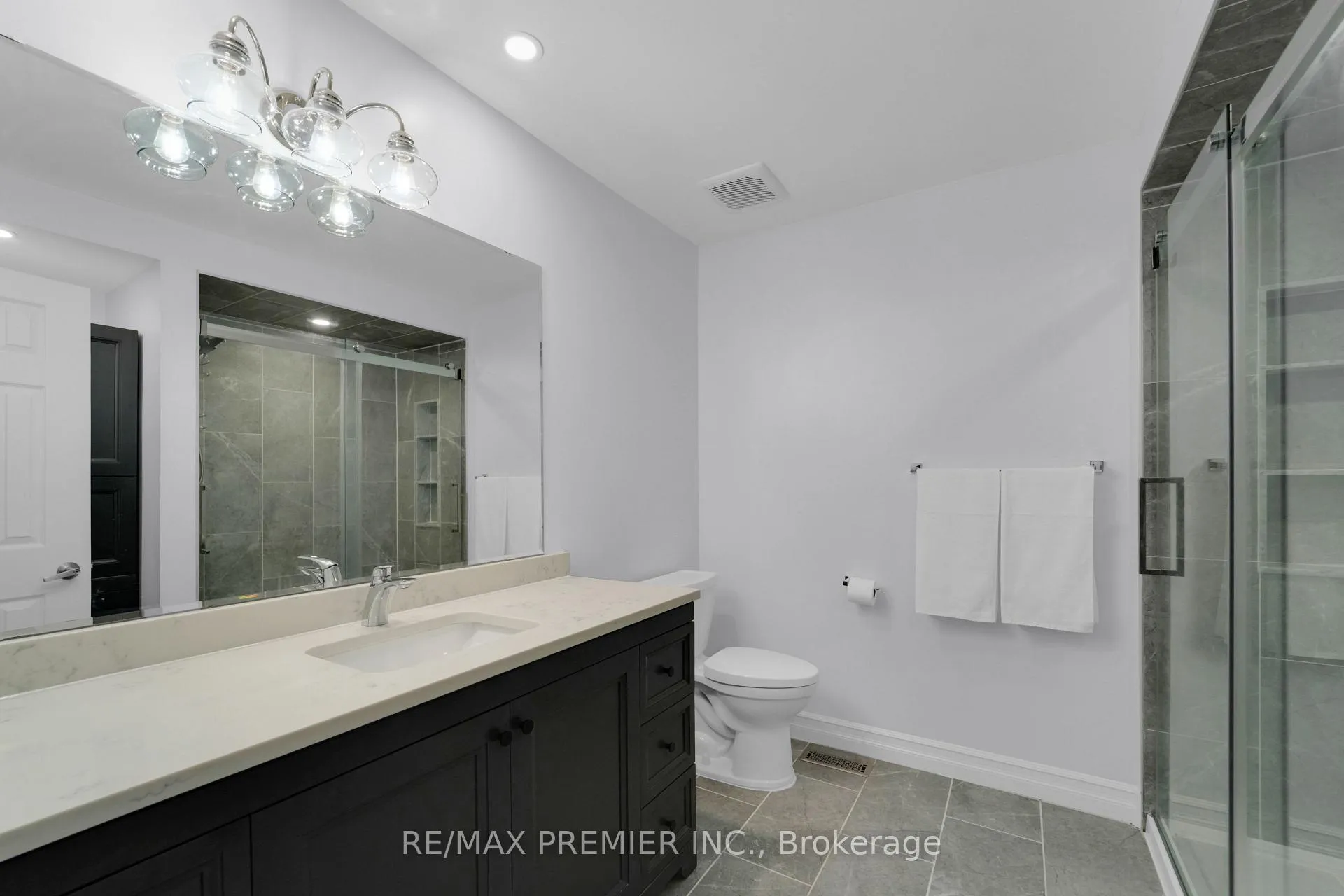 Photo 23 of 15 Michelle Drive, Vaughan, East Woodbridge — HOMEH