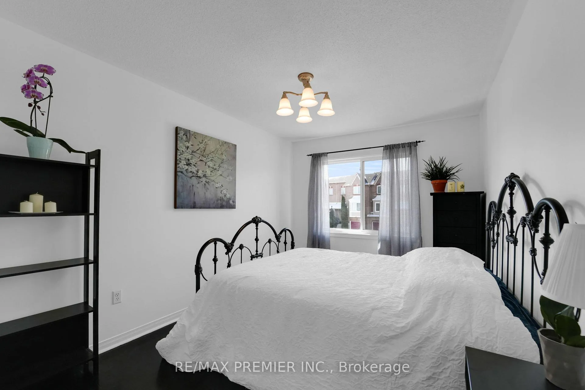 Photo 25 of 15 Michelle Drive, Vaughan, East Woodbridge — HOMEH