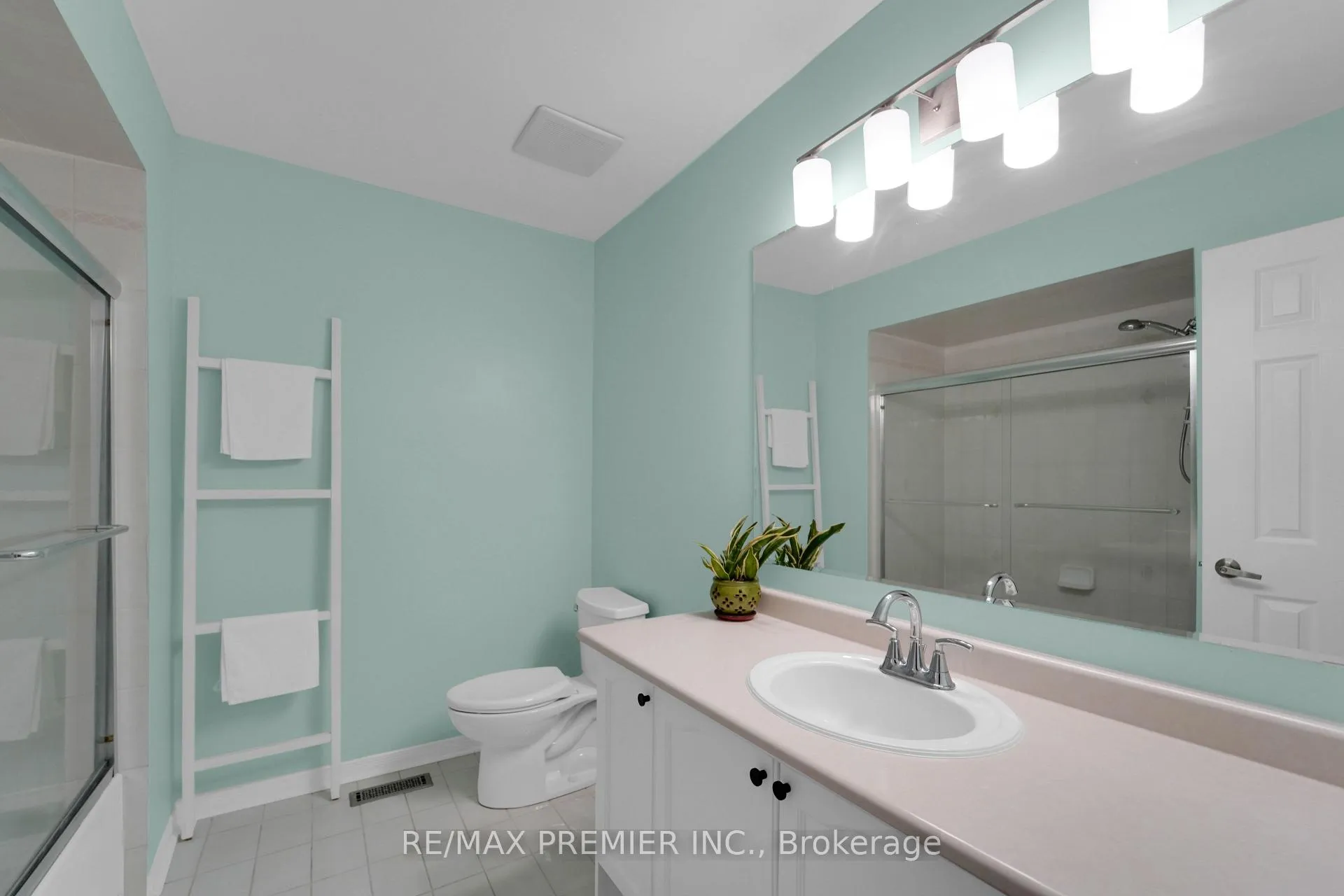 Photo 29 of 15 Michelle Drive, Vaughan, East Woodbridge — HOMEH