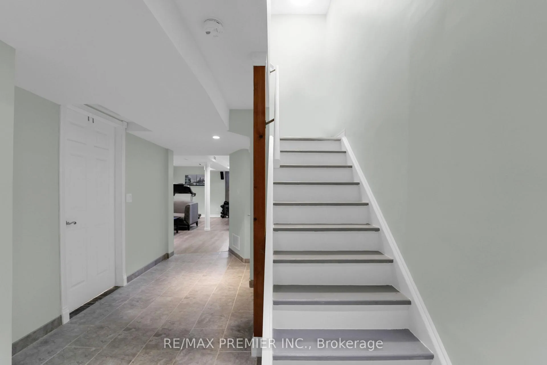 Photo 30 of 15 Michelle Drive, Vaughan, East Woodbridge — HOMEH