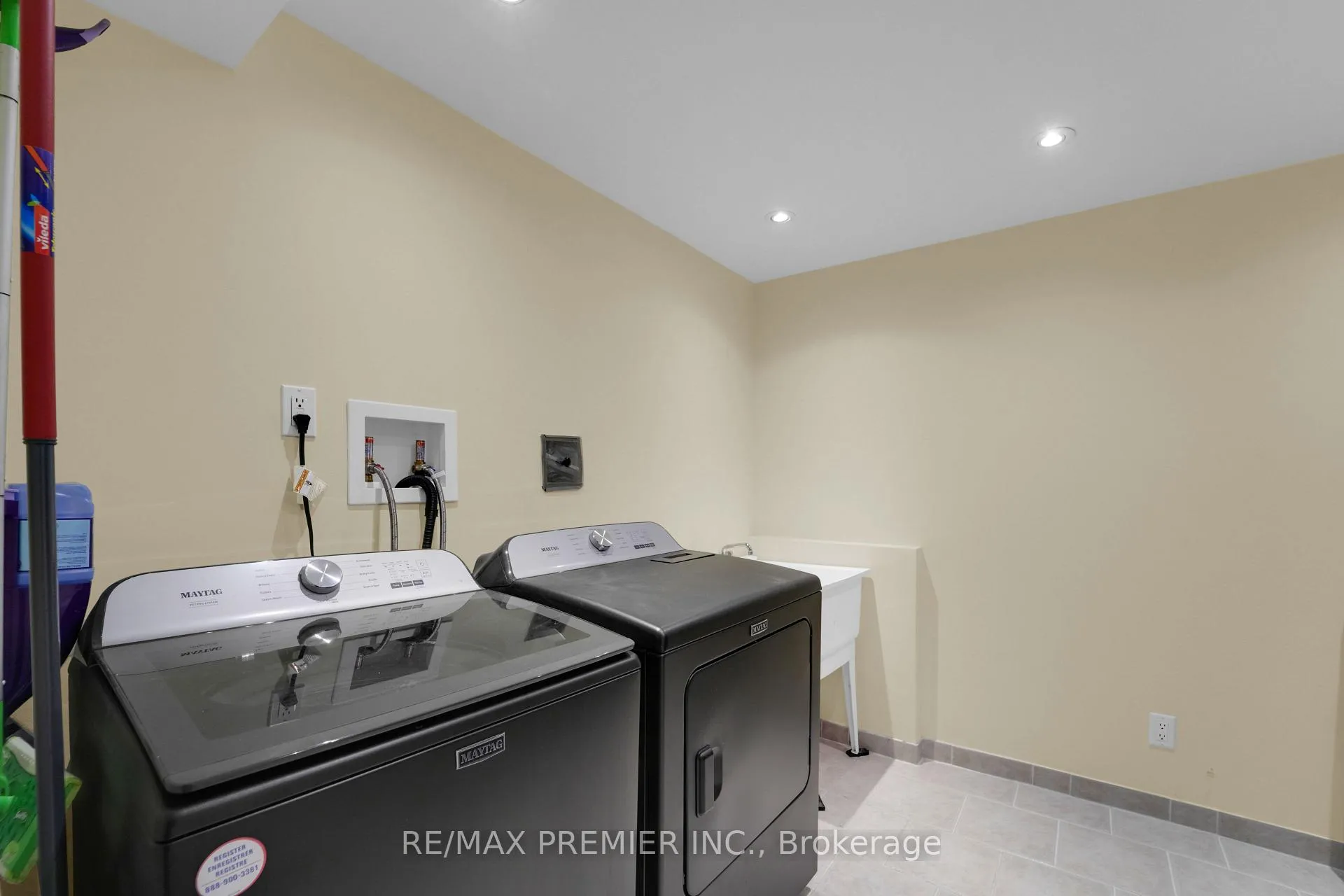 Photo 37 of 15 Michelle Drive, Vaughan, East Woodbridge — HOMEH