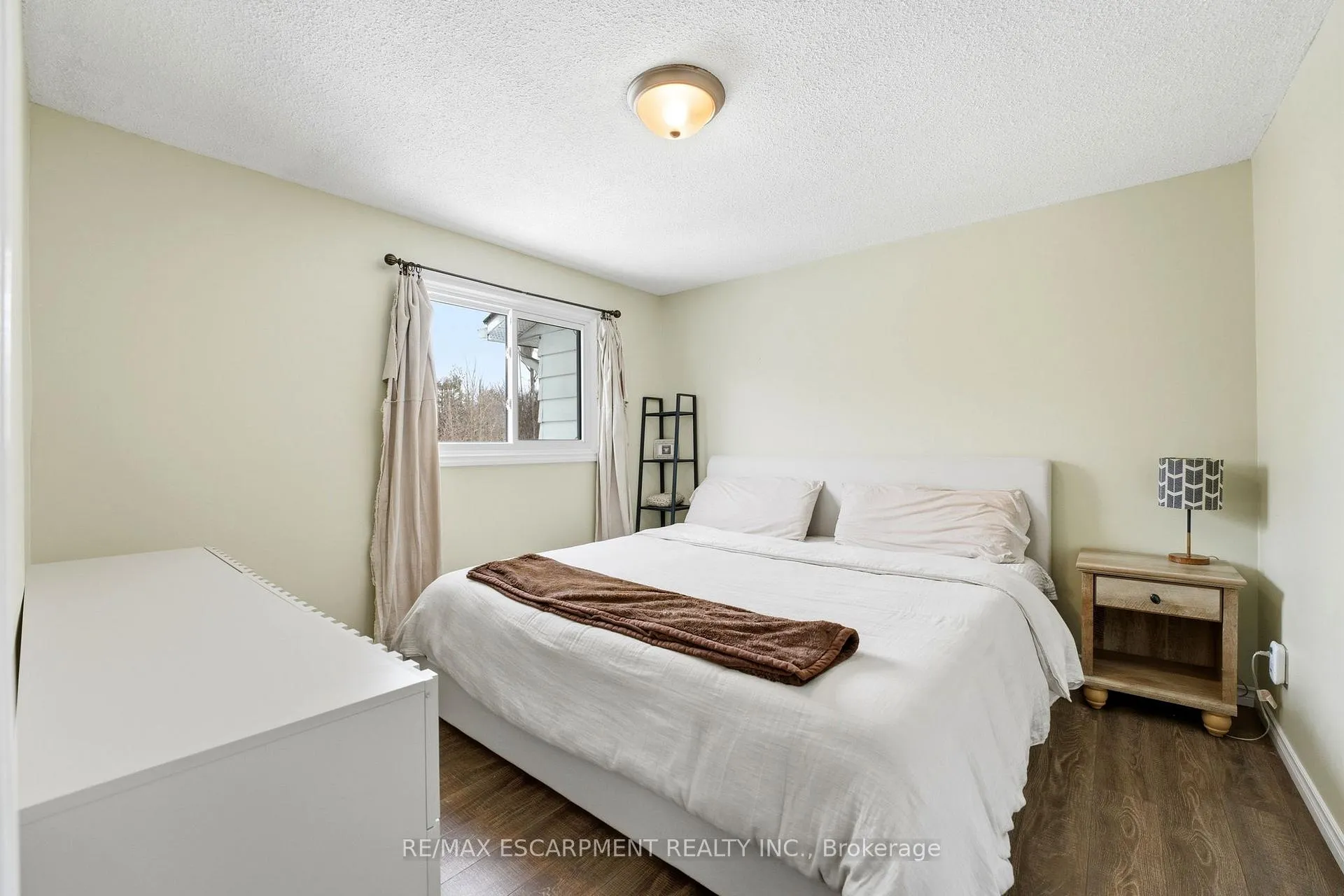 Photo 7 of 26 Richardson Drive, Norfolk, Port Dover — HOMEH