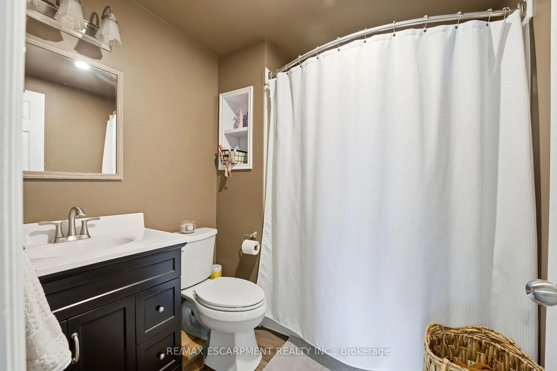 Photo 10 of 26 Richardson Drive, Norfolk, Port Dover — HOMEH