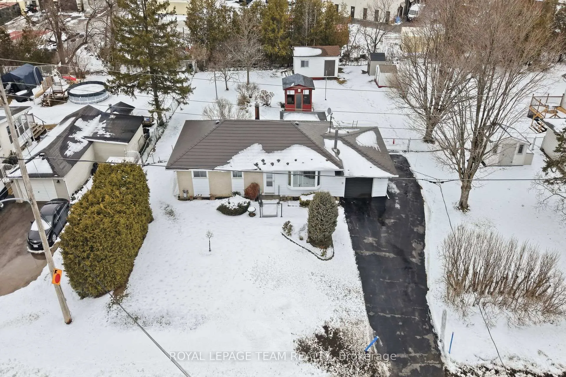 Photo 4 of 15 Savage Drive, Ottawa, Stittsville (Central) — HOMEH