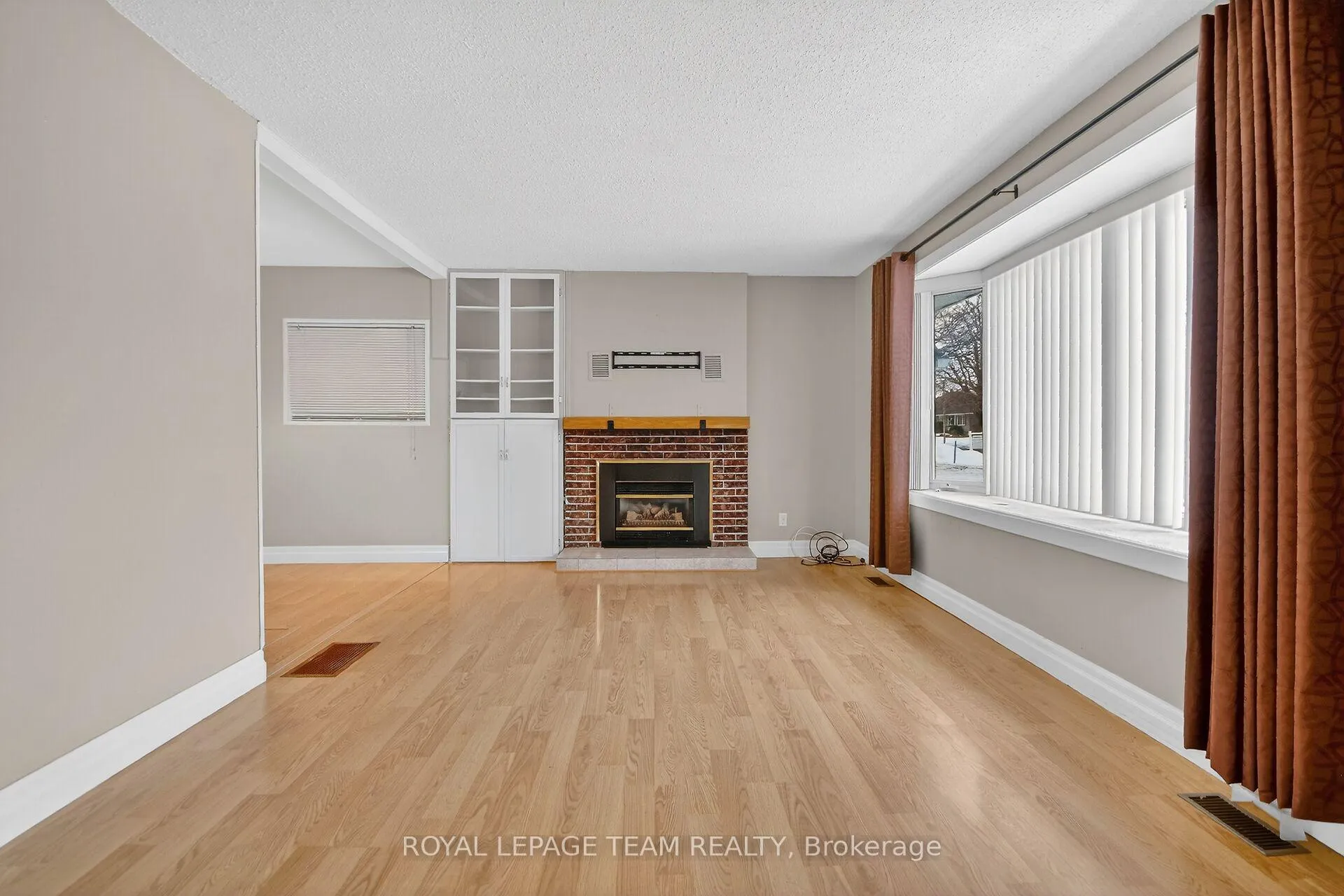 Photo 7 of 15 Savage Drive, Ottawa, Stittsville (Central) — HOMEH