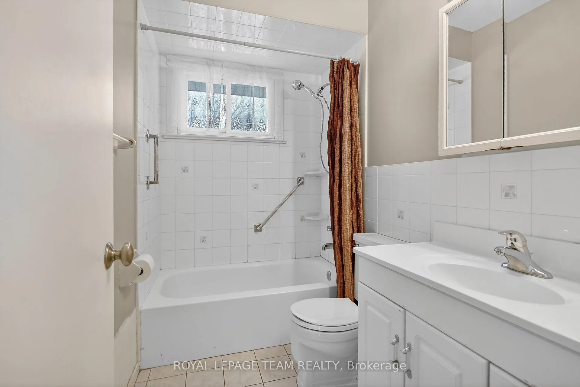 Photo 13 of 15 Savage Drive, Ottawa, Stittsville (Central) — HOMEH