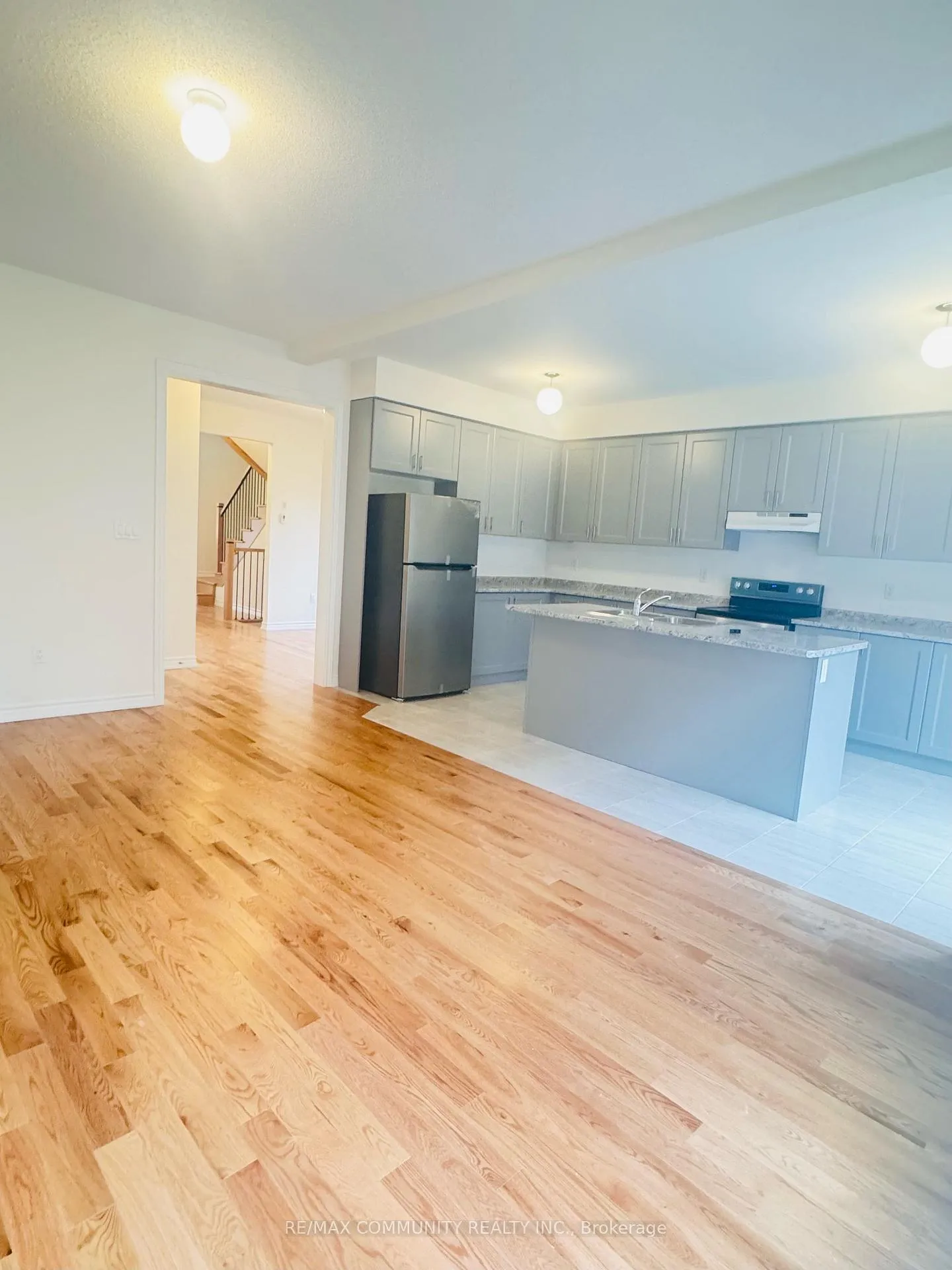 Photo 3 of 2506 Athena Path, Pickering, Rural Pickering — HOMEH
