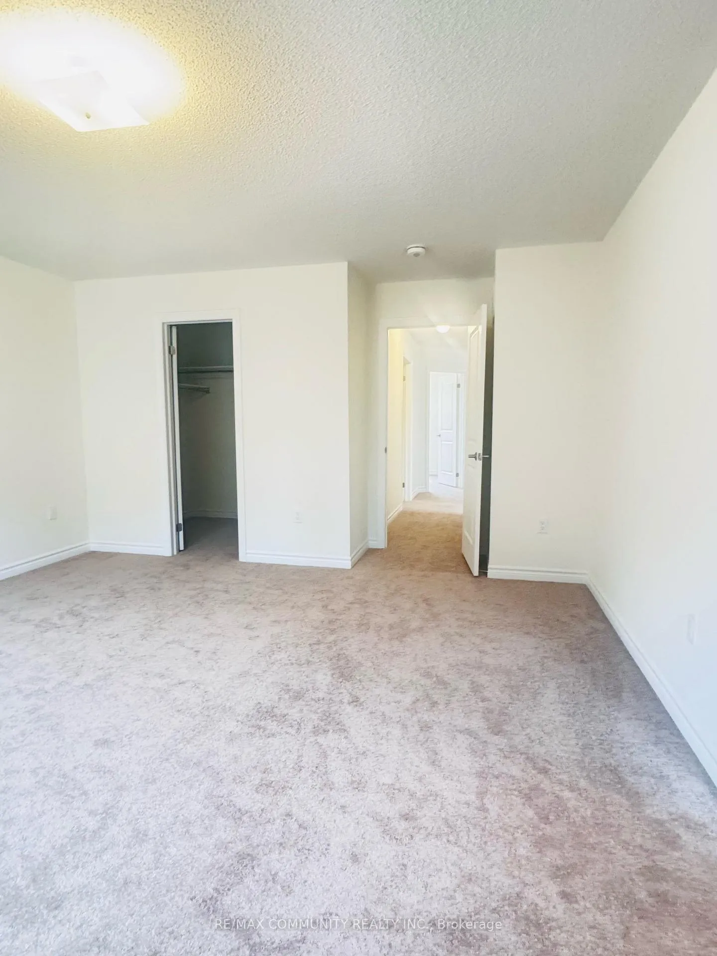 Photo 10 of 2506 Athena Path, Pickering, Rural Pickering — HOMEH