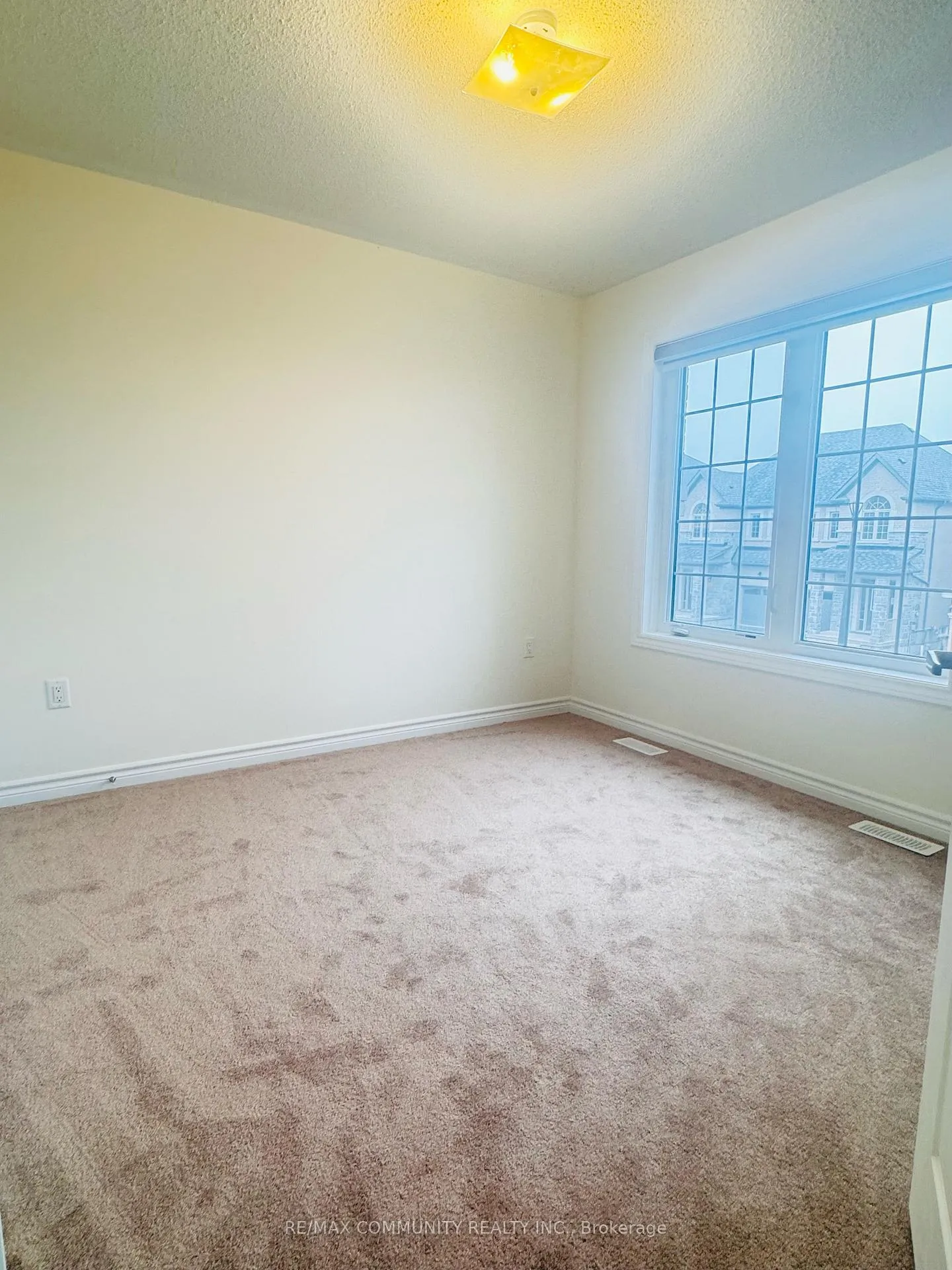 Photo 12 of 2506 Athena Path, Pickering, Rural Pickering — HOMEH
