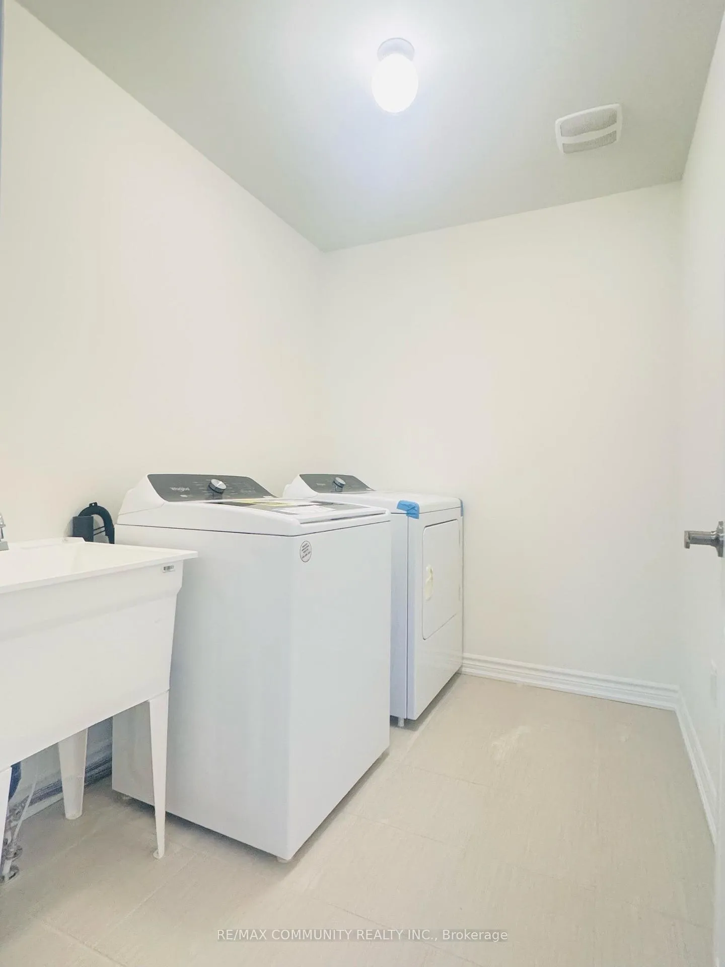 Photo 14 of 2506 Athena Path, Pickering, Rural Pickering — HOMEH