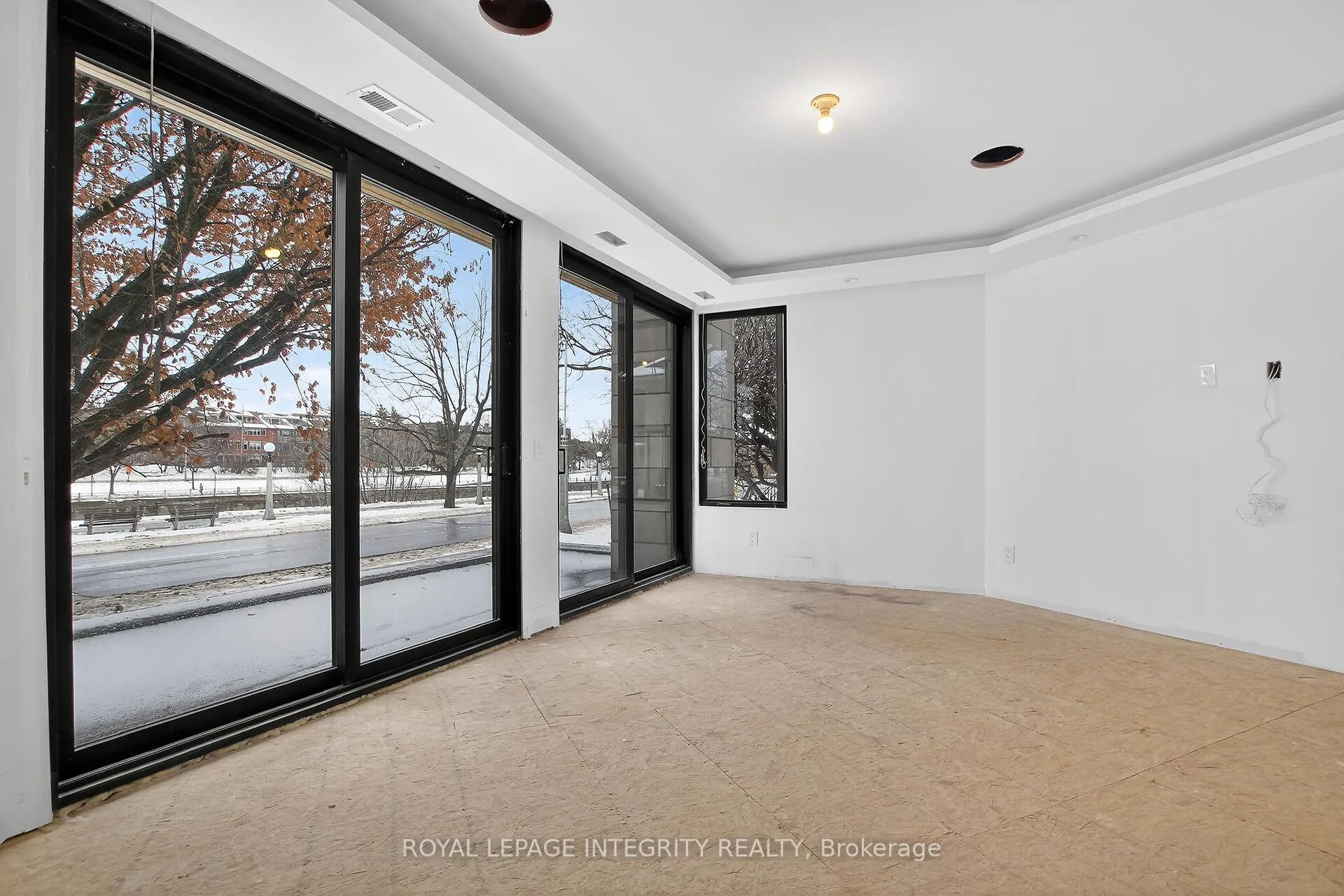 Photo 15 of 112 Queen Elizabeth Drive, Ottawa, Ottawa Centre/Golden Triangle — HOMEH