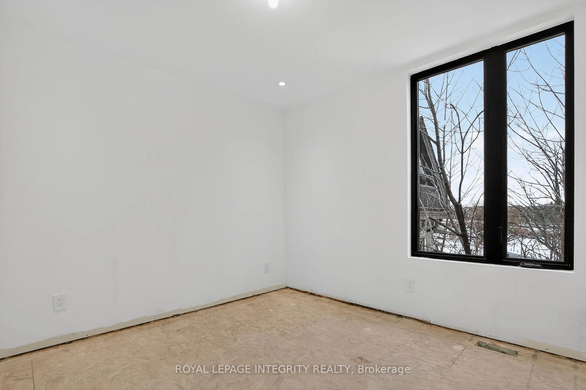 Photo 50 of 112 Queen Elizabeth Drive, Ottawa, Ottawa Centre/Golden Triangle — HOMEH