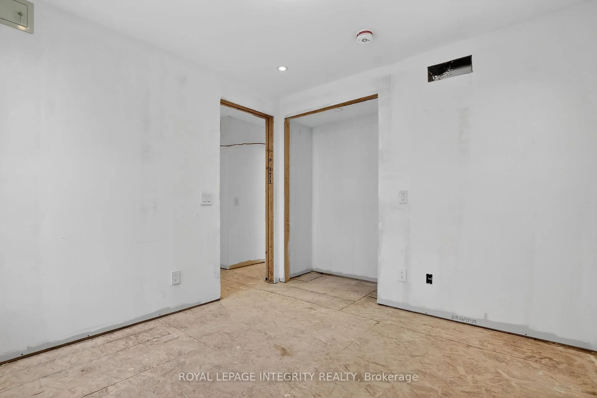 Photo 51 of 112 Queen Elizabeth Drive, Ottawa, Ottawa Centre/Golden Triangle — HOMEH