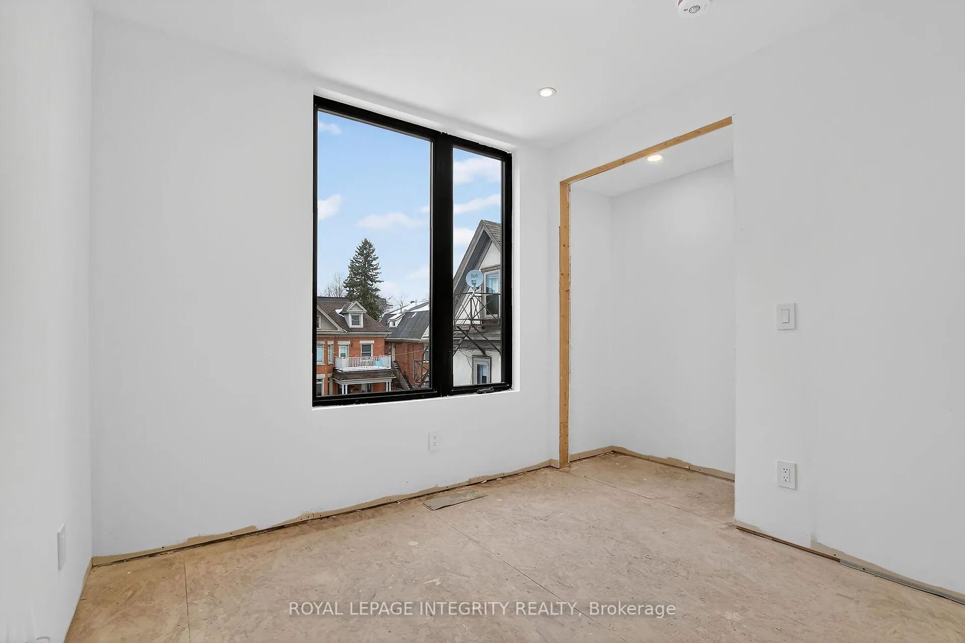 Photo 57 of 112 Queen Elizabeth Drive, Ottawa, Ottawa Centre/Golden Triangle — HOMEH