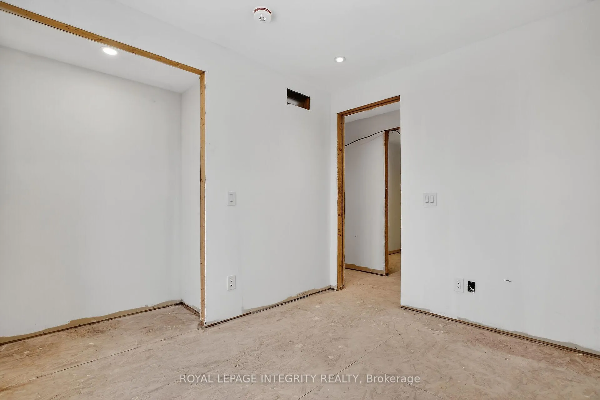 Photo 54 of 112 Queen Elizabeth Drive, Ottawa, Ottawa Centre/Golden Triangle — HOMEH
