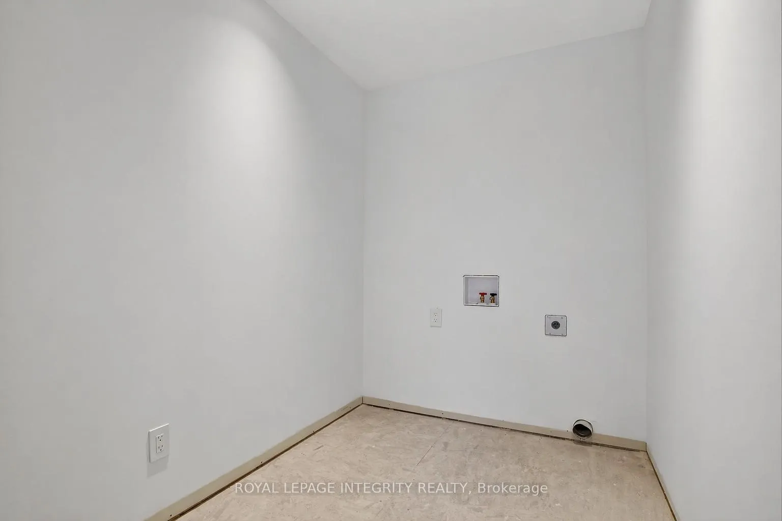 Photo 56 of 112 Queen Elizabeth Drive, Ottawa, Ottawa Centre/Golden Triangle — HOMEH