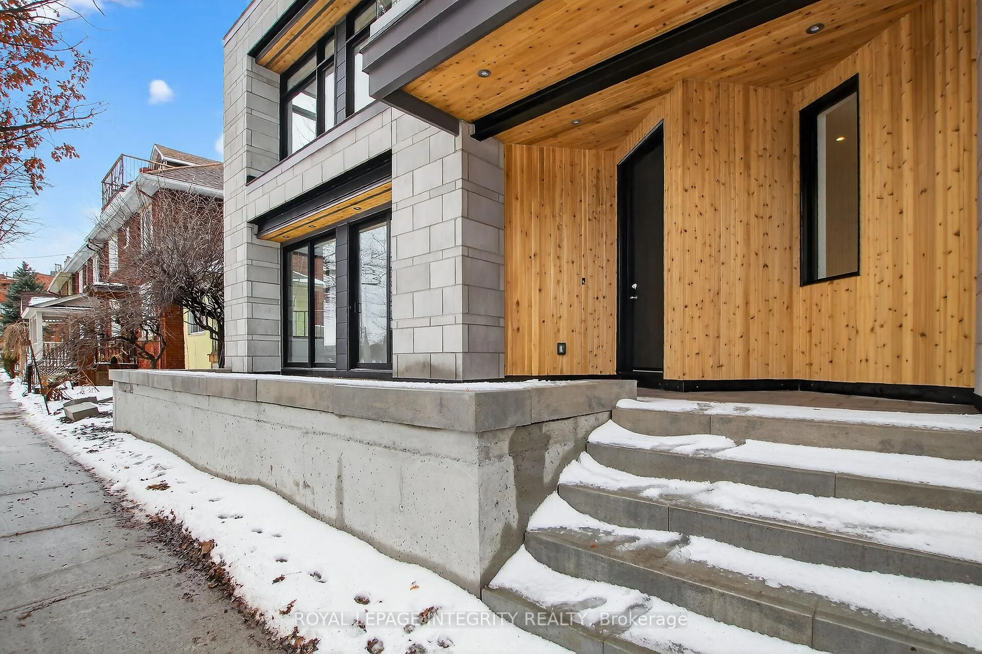 Photo 4 of 112 Queen Elizabeth Drive, Ottawa, Ottawa Centre/Golden Triangle — HOMEH
