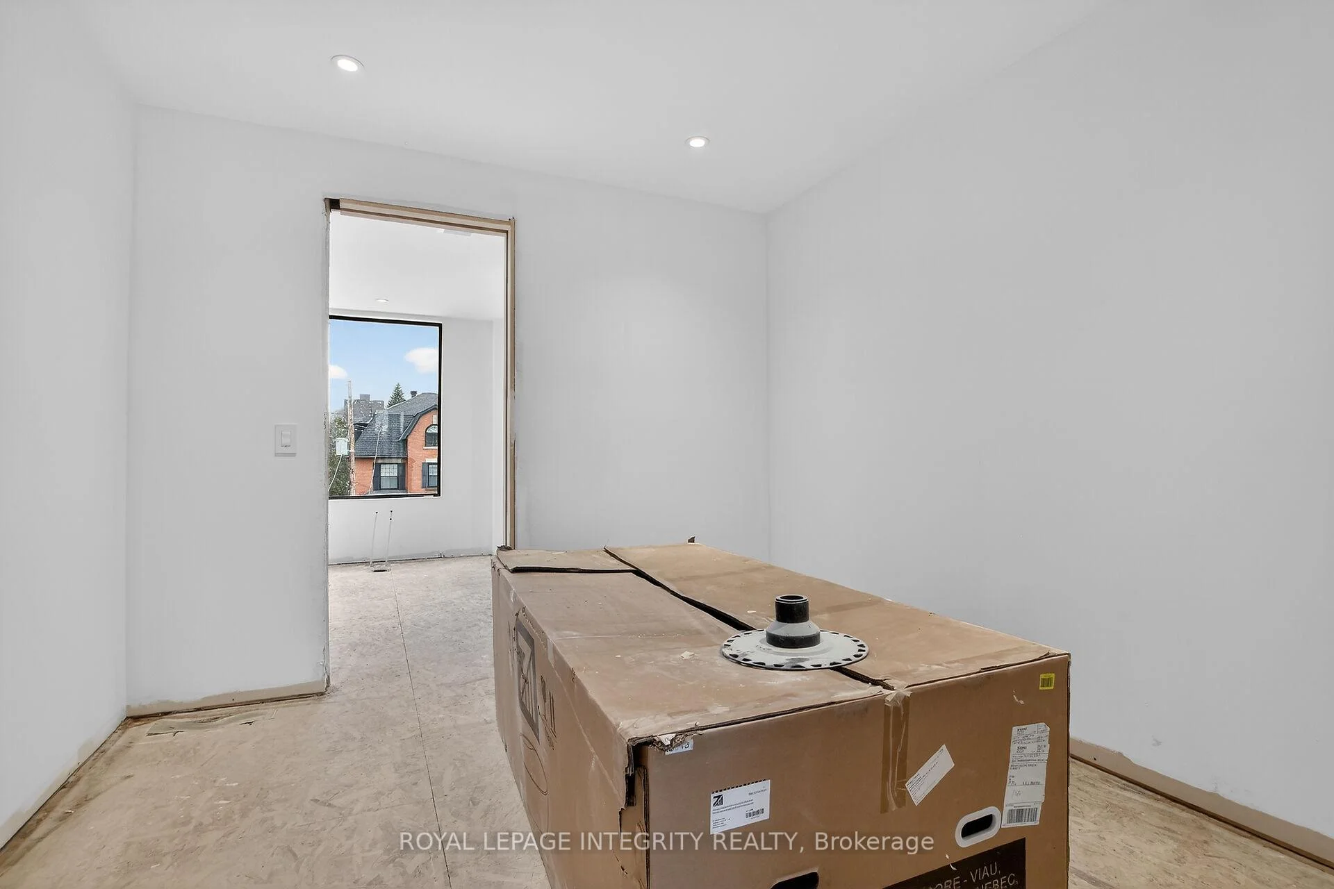 Photo 47 of 112 Queen Elizabeth Drive, Ottawa, Ottawa Centre/Golden Triangle — HOMEH