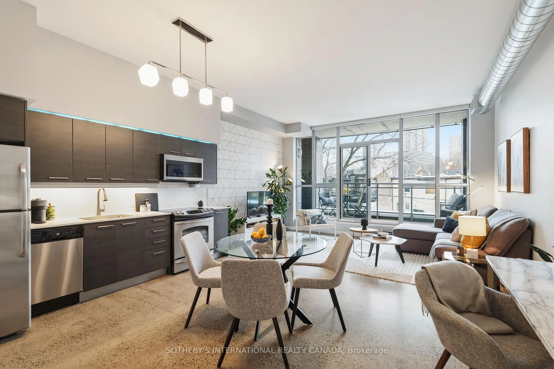 Photo 5 of Unit 215, 510 King Street E, Toronto, Moss Park — HOMEH