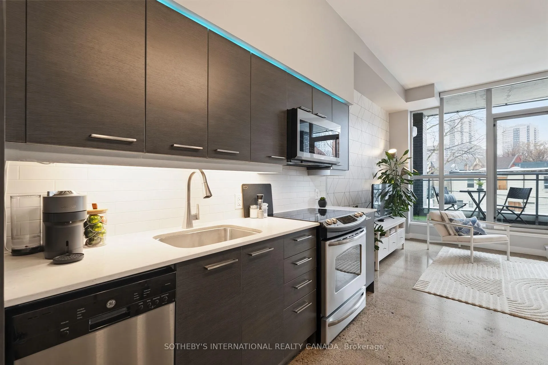 Photo 10 of Unit 215, 510 King Street E, Toronto, Moss Park — HOMEH
