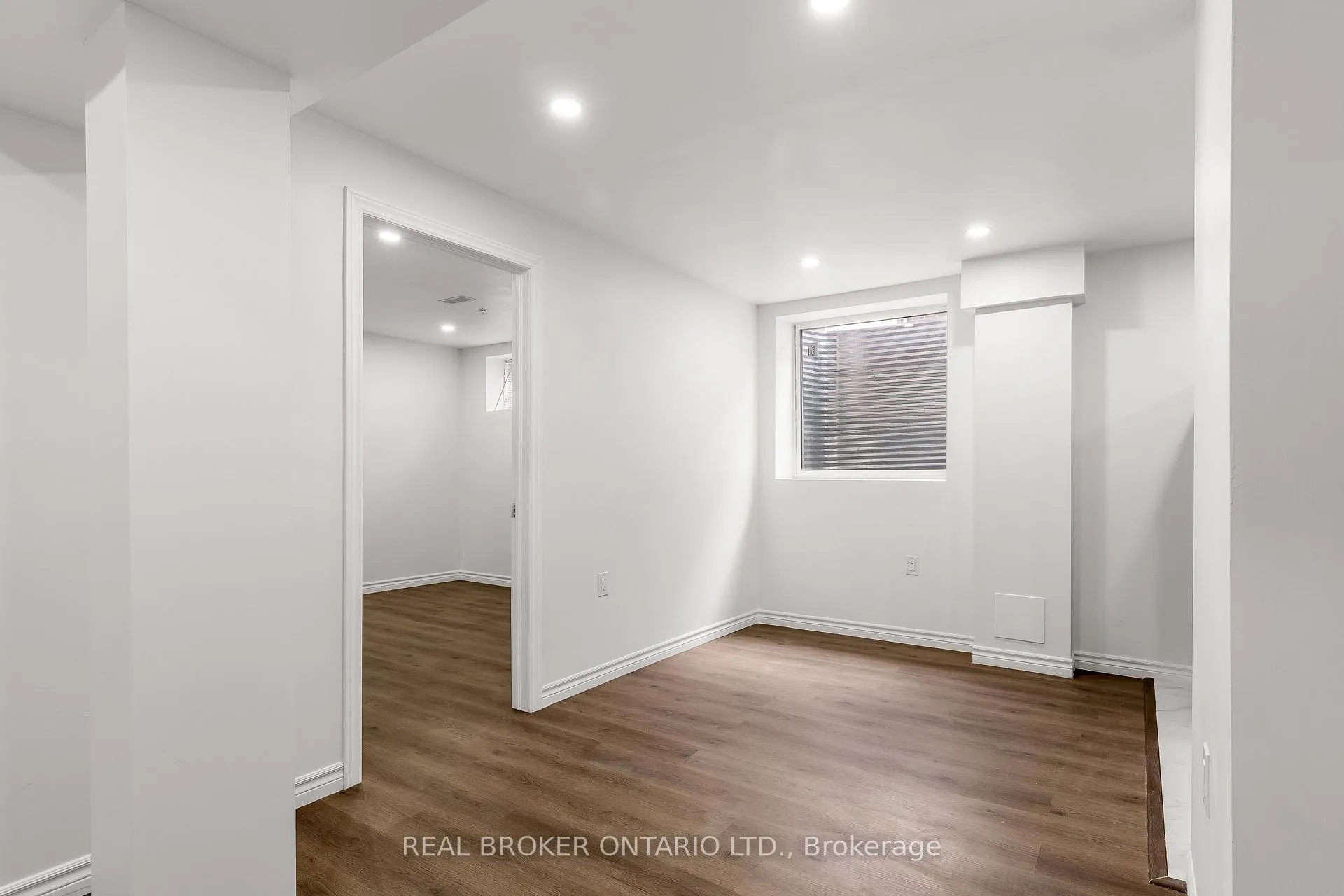Photo 3 of Unit Basement, 392 Clarkson Gate, Milton, Ford — HOMEH