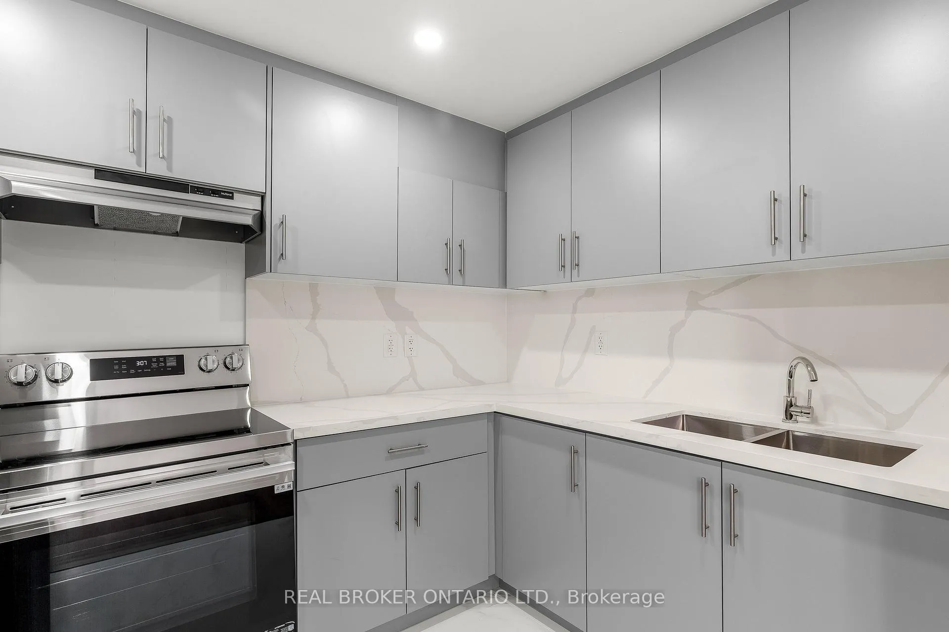 Photo 4 of Unit Basement, 392 Clarkson Gate, Milton, Ford — HOMEH