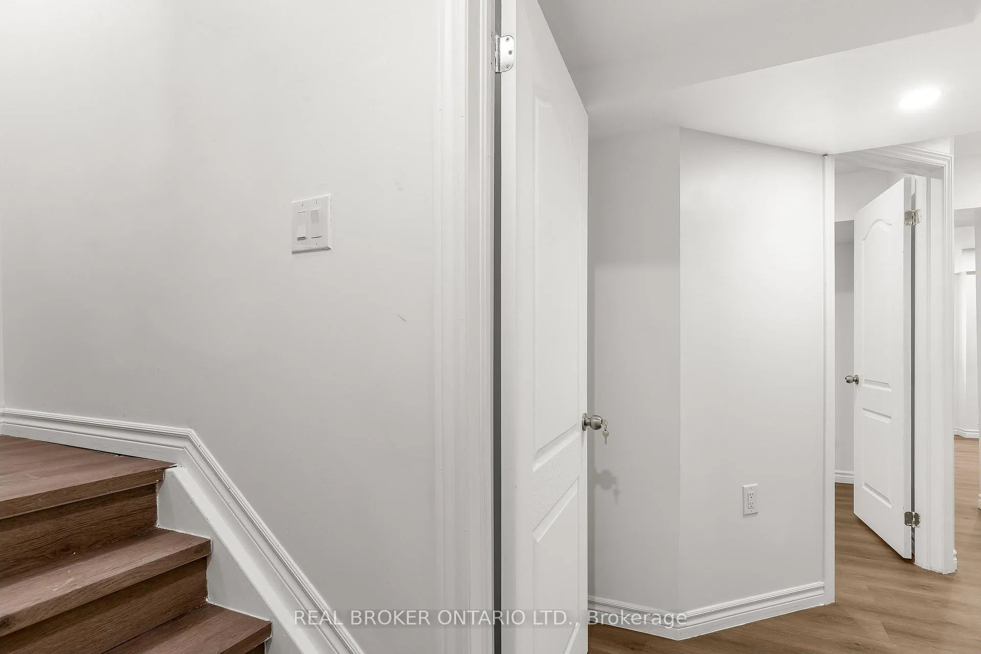 Photo 7 of Unit Basement, 392 Clarkson Gate, Milton, Ford — HOMEH