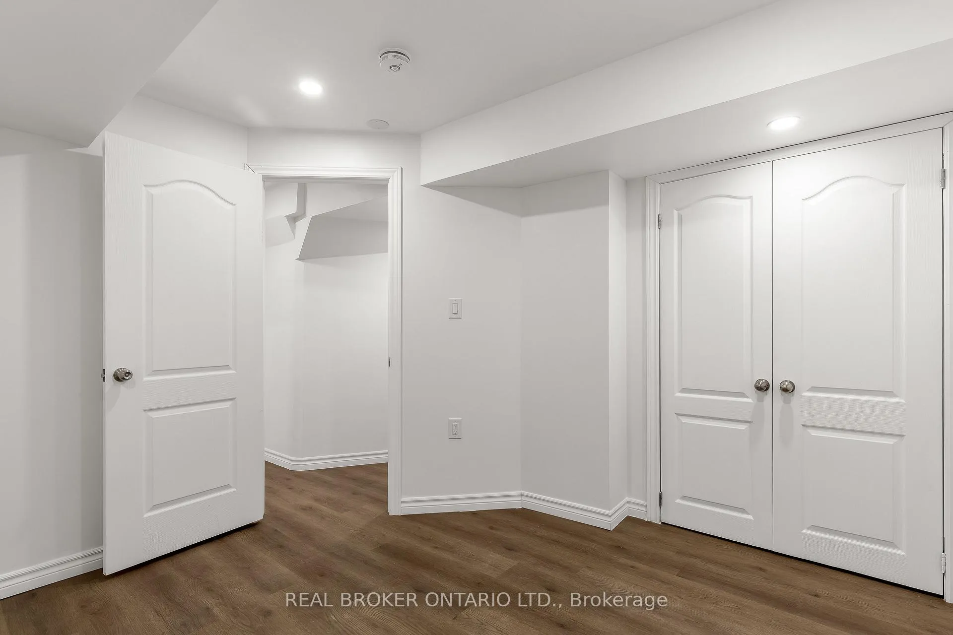 Photo 12 of Unit Basement, 392 Clarkson Gate, Milton, Ford — HOMEH