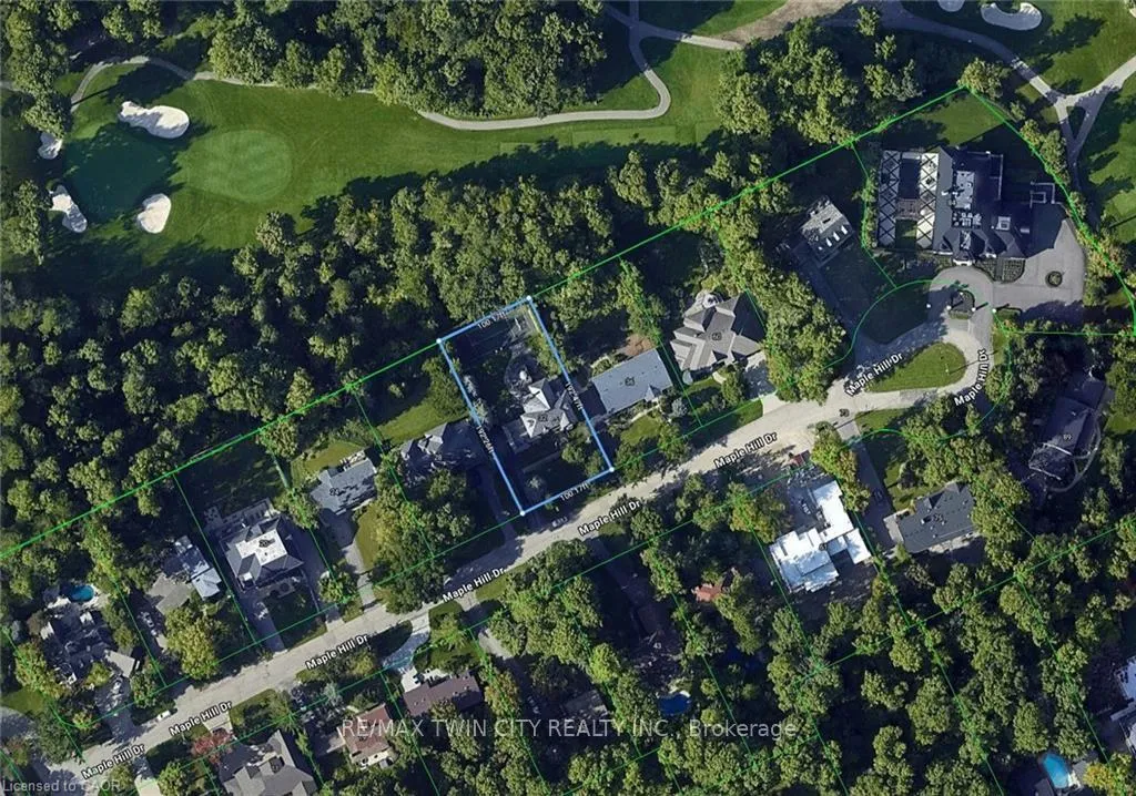 Photo 5 of 32 Maple Hill Drive, Kitchener — HOMEH