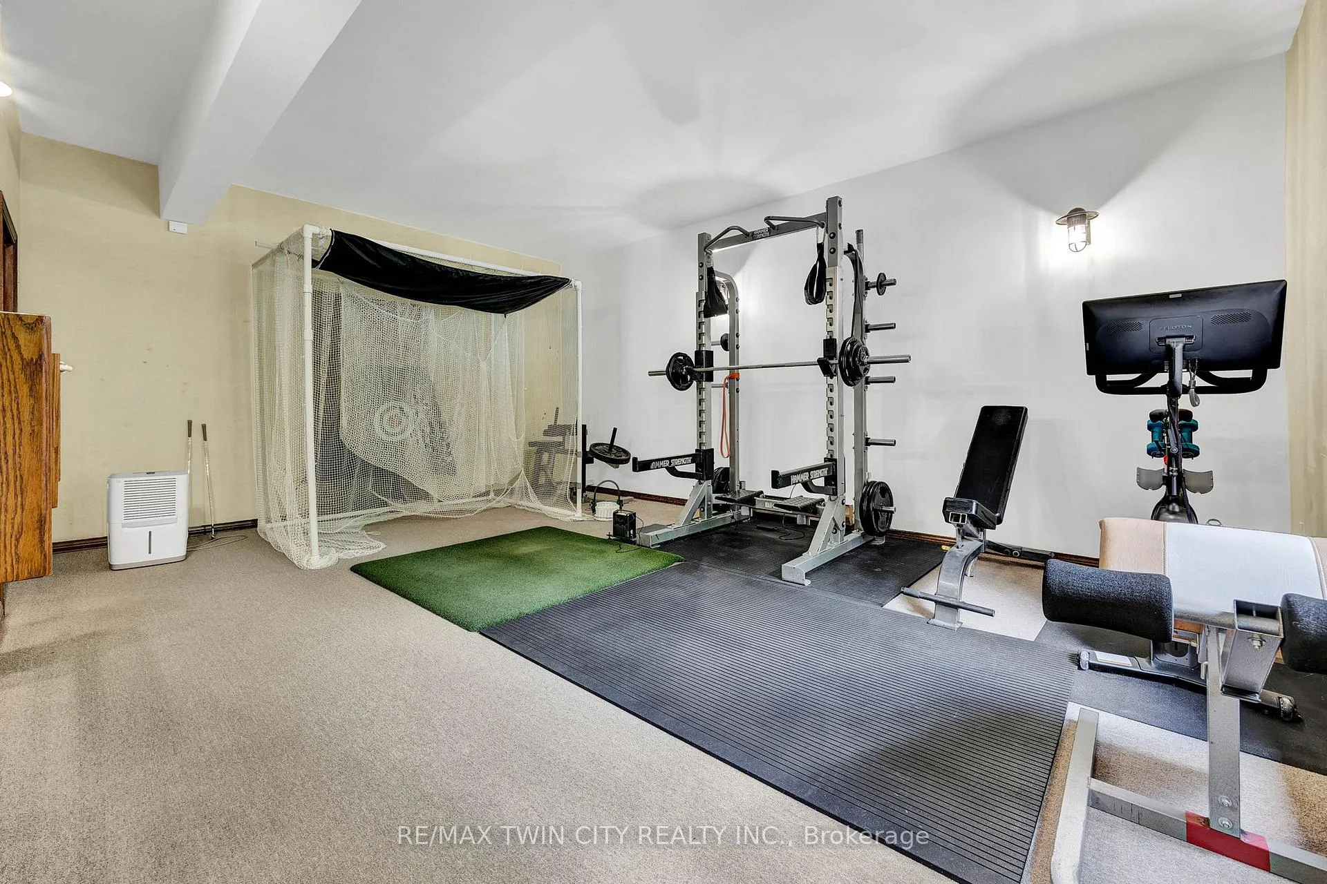 Photo 20 of 32 Maple Hill Drive, Kitchener — HOMEH