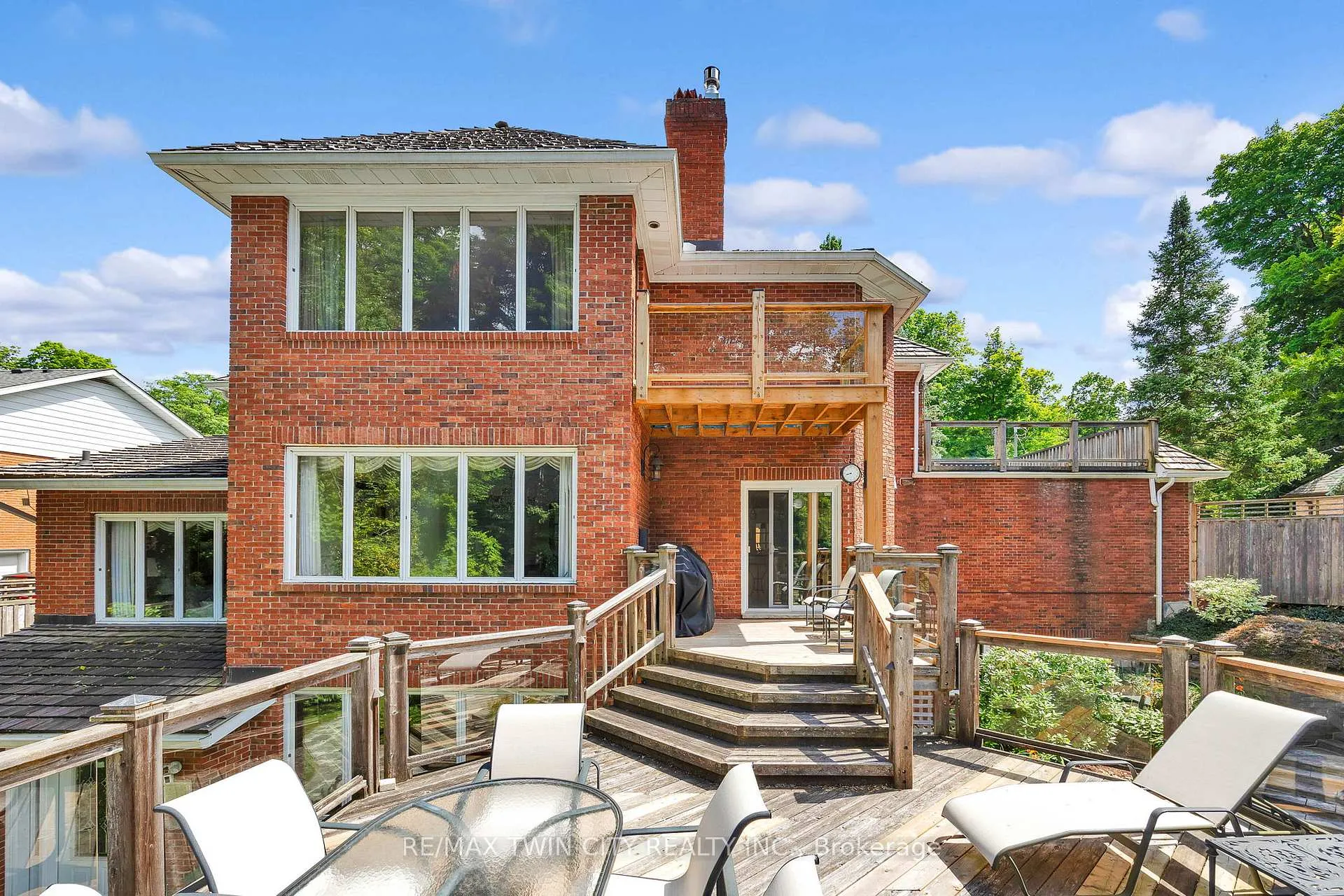 Photo 22 of 32 Maple Hill Drive, Kitchener — HOMEH