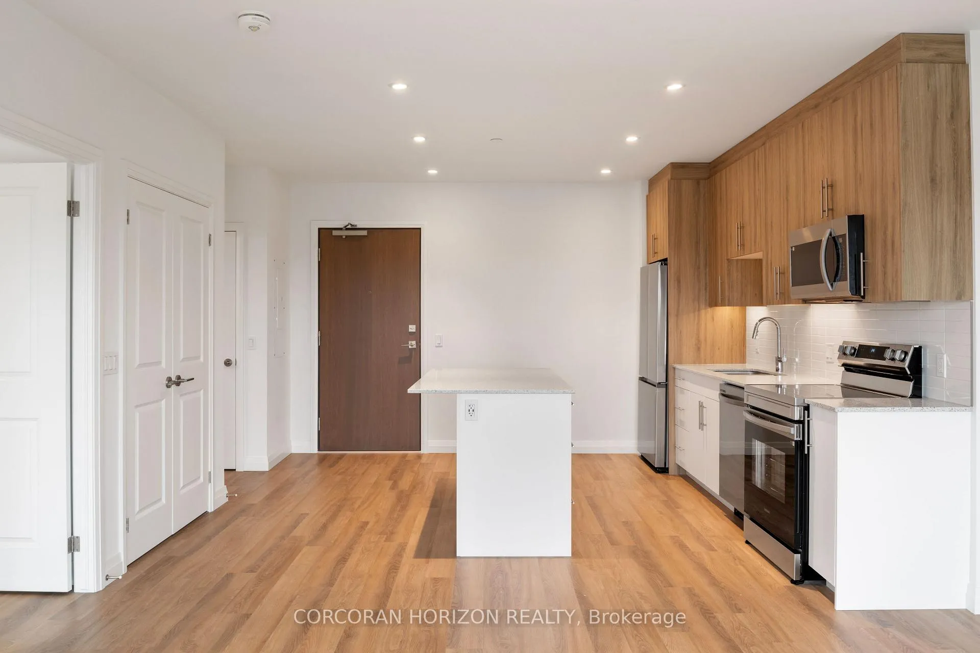 Photo 3 of Unit 717, 525 New Dundee Road, Kitchener — HOMEH